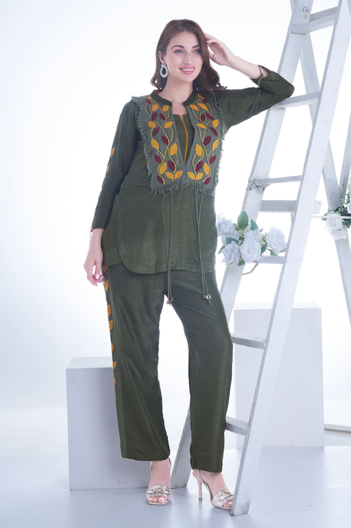 Sunita Nagi Leaf Embroidered Kurti Pant Set