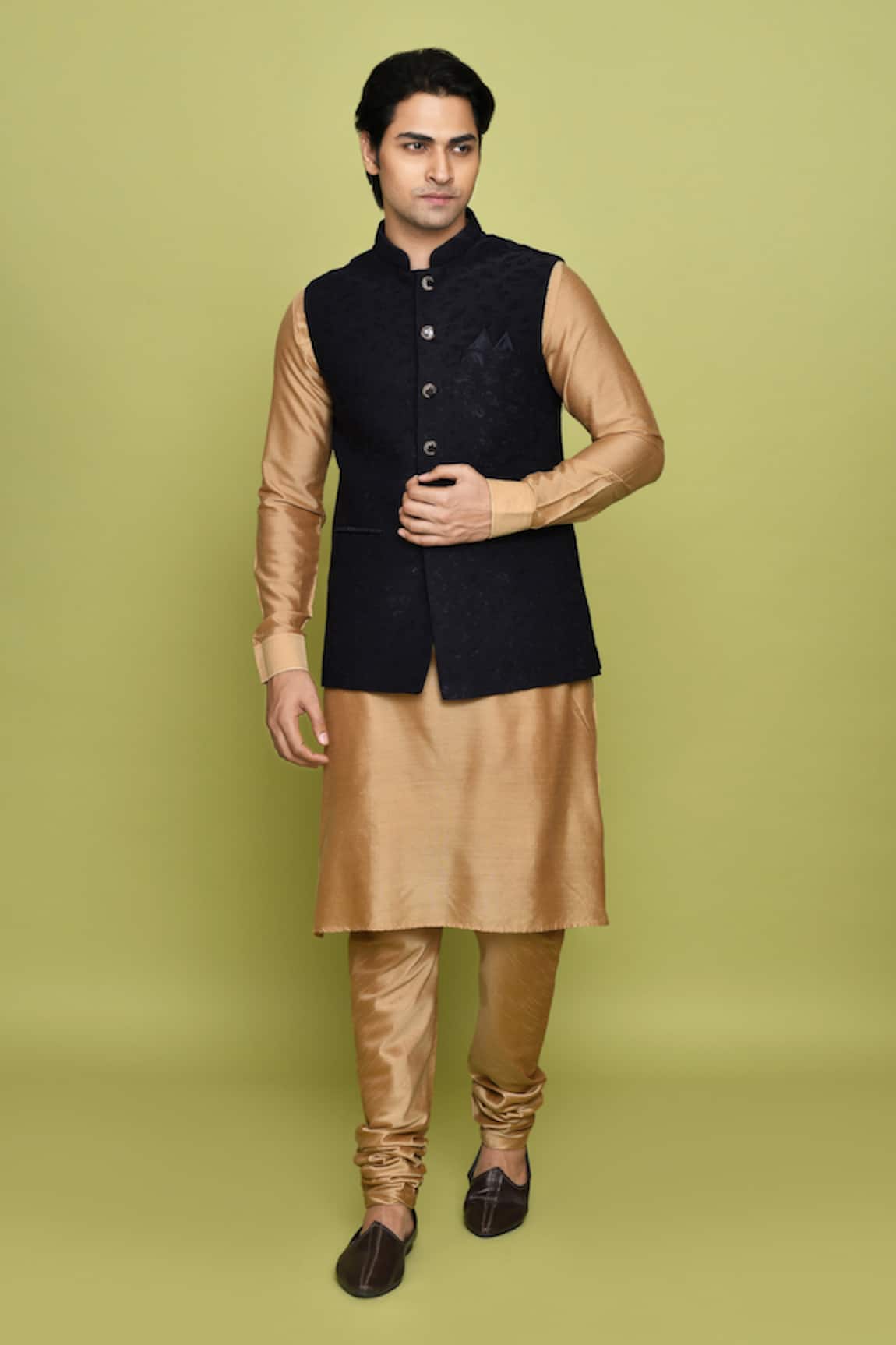 Arihant Rai Sinha Black Abstract Pattern Bundi Kurta Set 