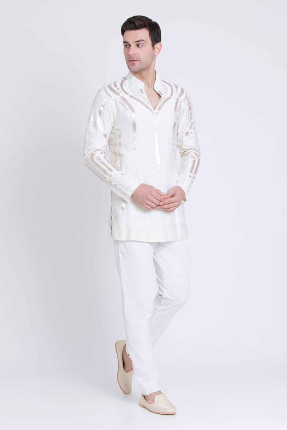 Arun verma Applique Embroidered Short Kurta & Pant Set