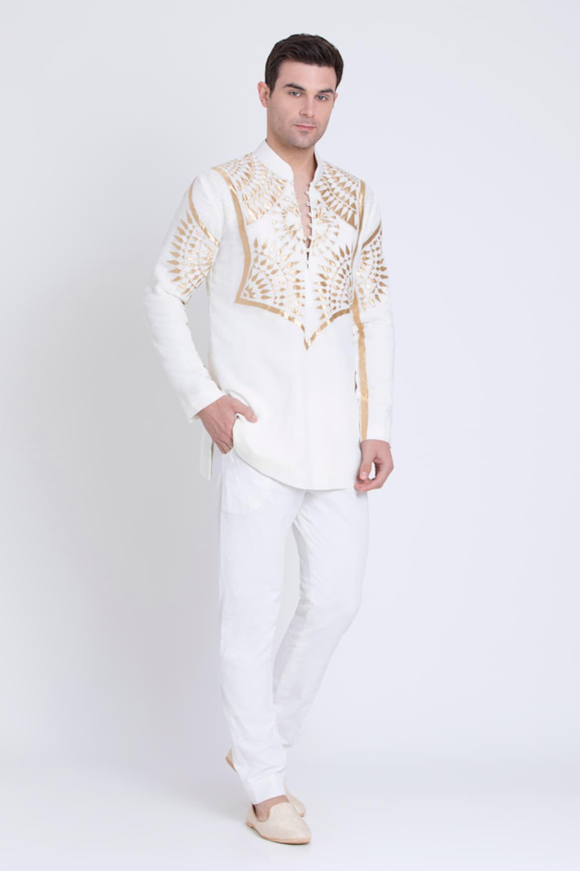 Arun verma Linen Geometric Applique Embroidered Kurta