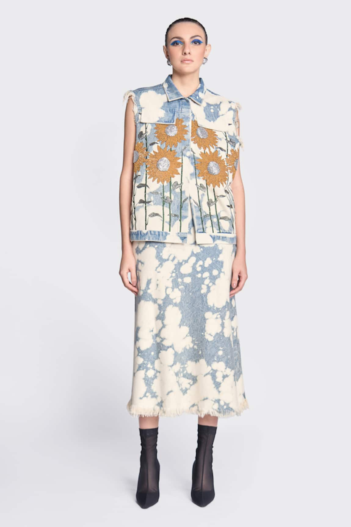 Shahin Mannan Sunflower Embroidered Vest With Skirt