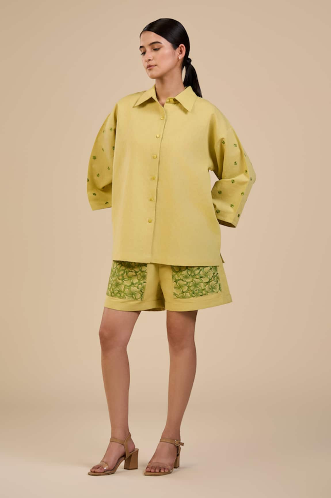 ORIGANI Embroidered Sleeve Shirt & Shorts Set