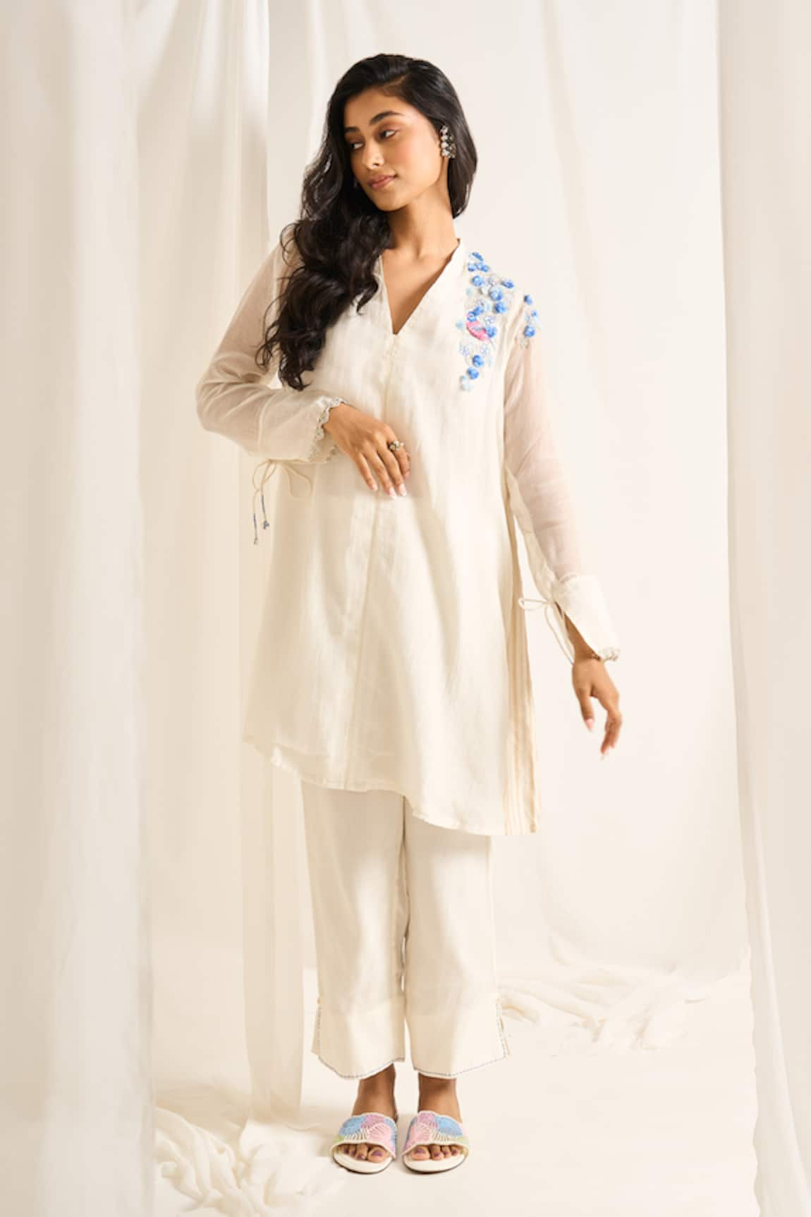 Himani Punatar Bluebird Crochet Bloom Kurta With Pant