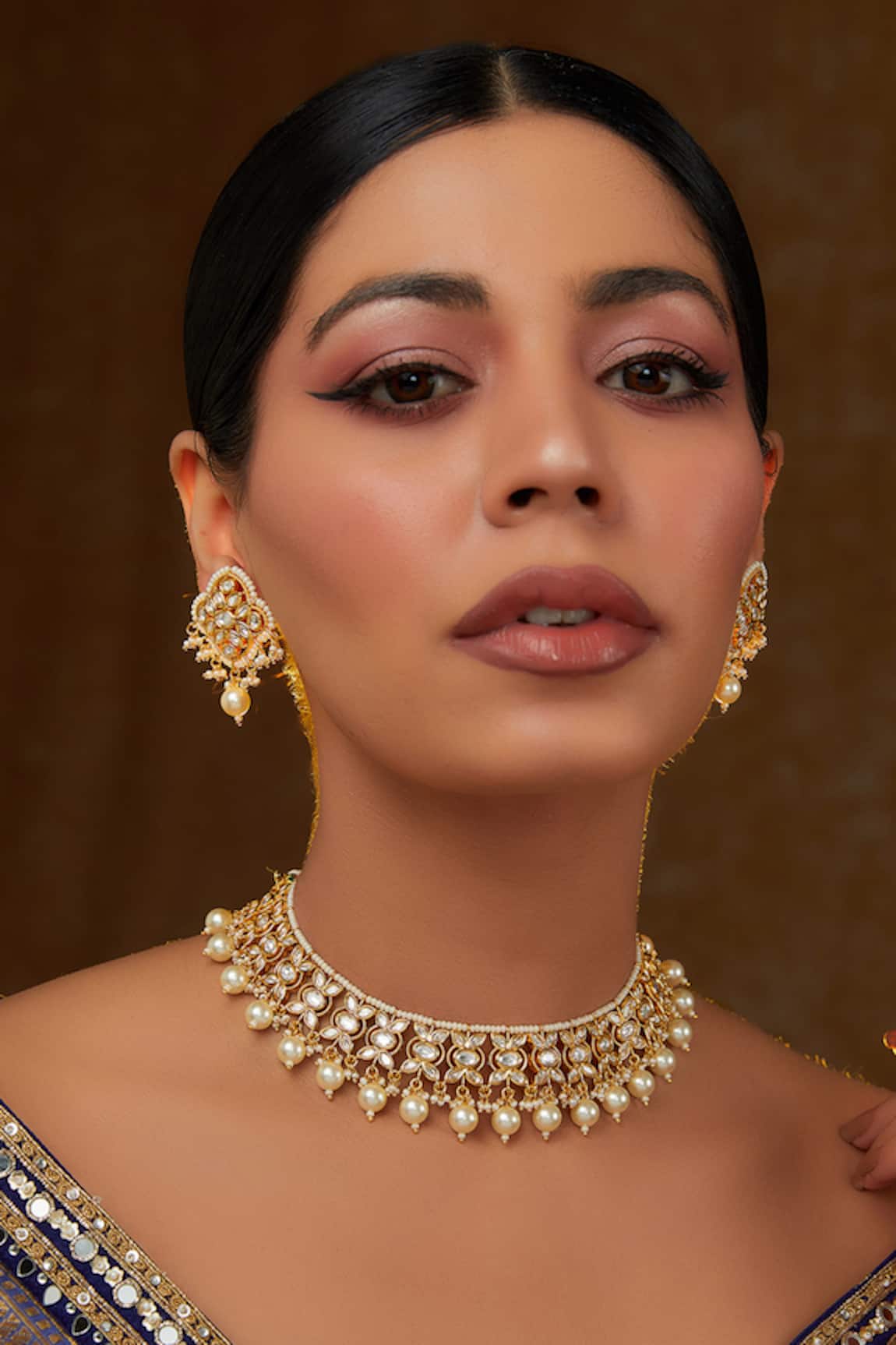 Zevar By Geeta Kundan & Pearl Embellished Choker Necklace Set 
