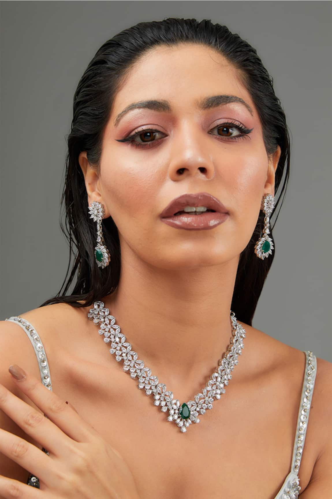 Zevar By Geeta Contrast Stone Embellished Cutwork Necklace Set 