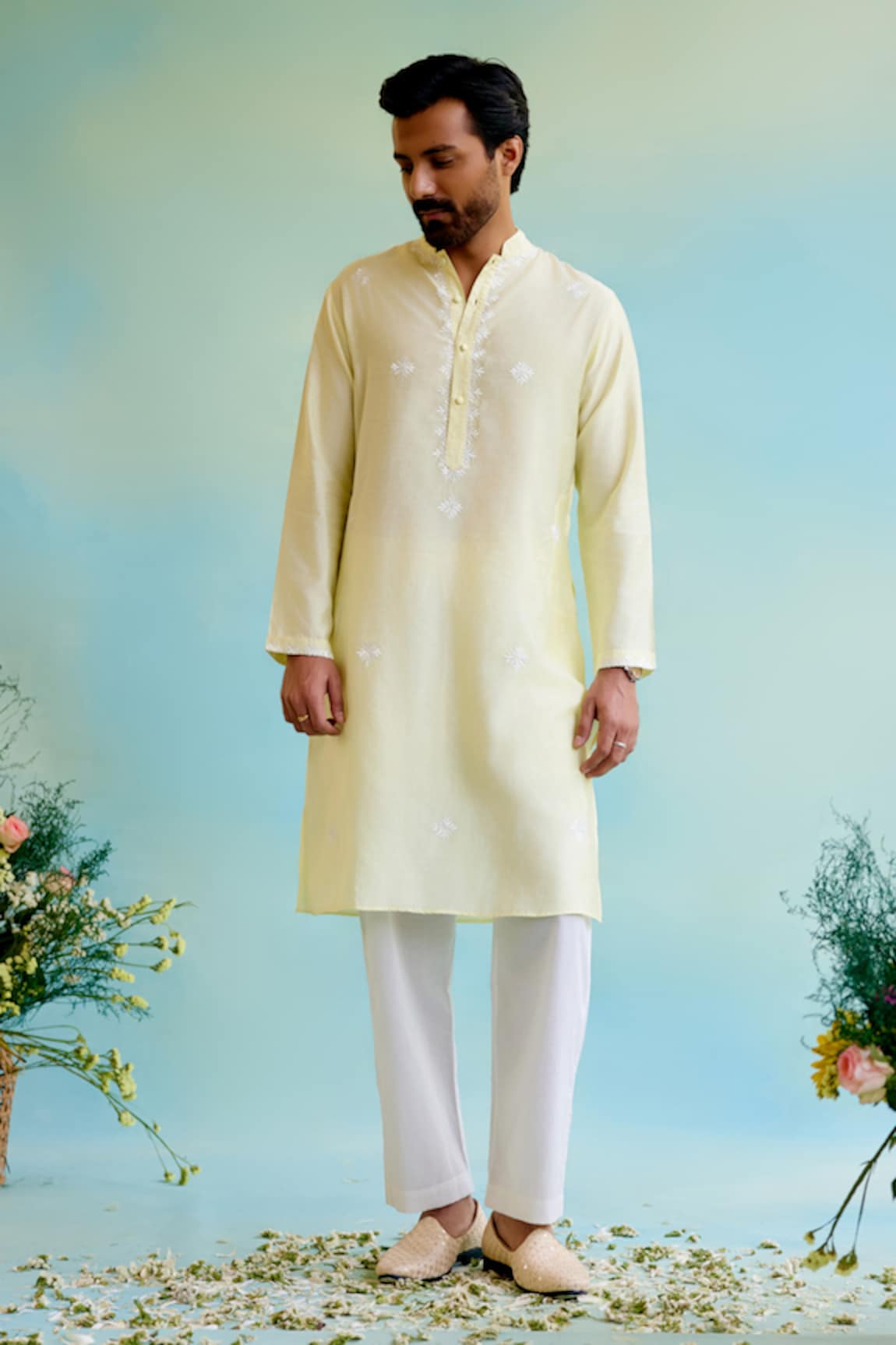 Nero India Buta Embroidered Kurta With Pant