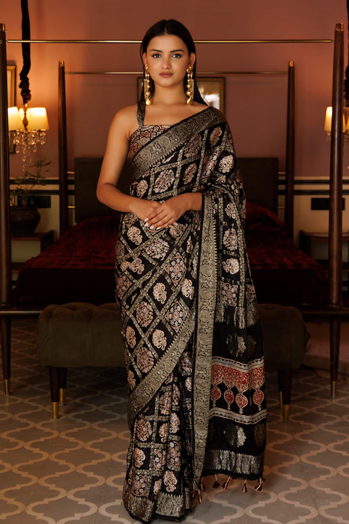 Geroo Jaipur Printed Gharchola Saree With Unstitched Blouse Piece