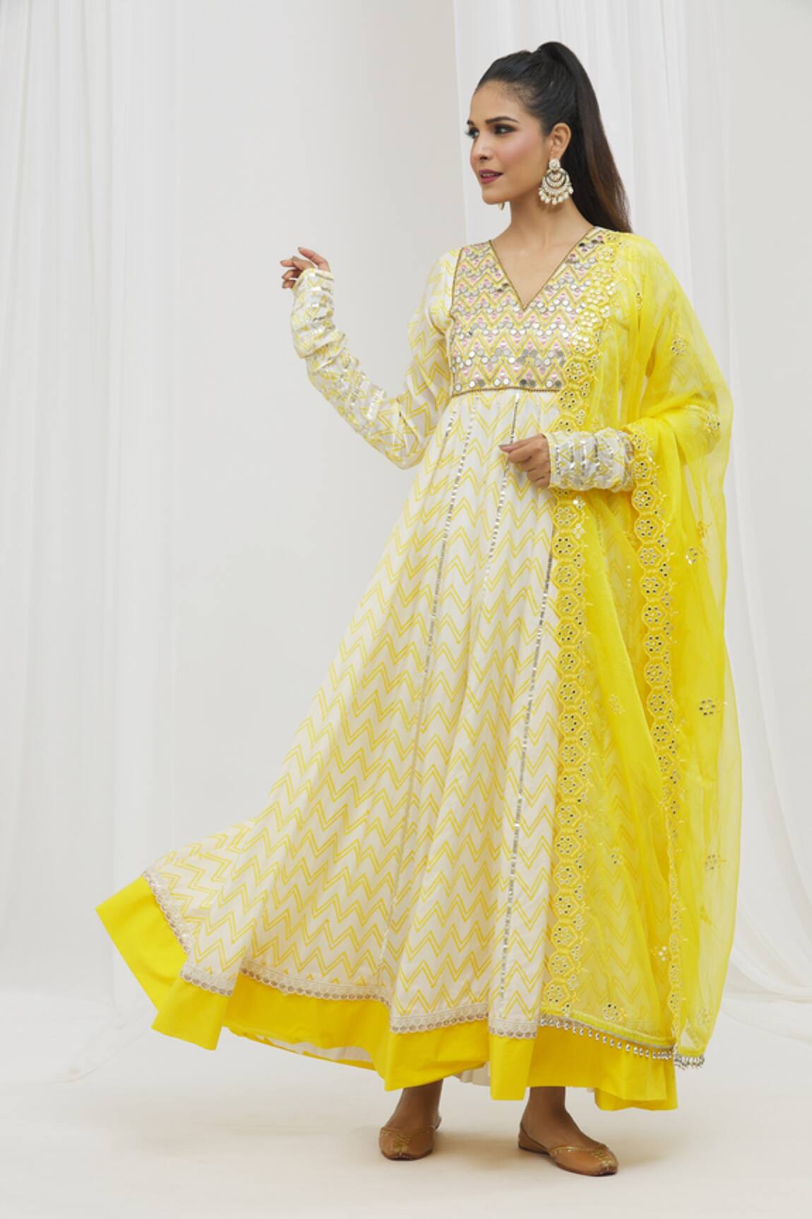 Yuvraani Jaipur Chevron Print Anarkali With Dupatta