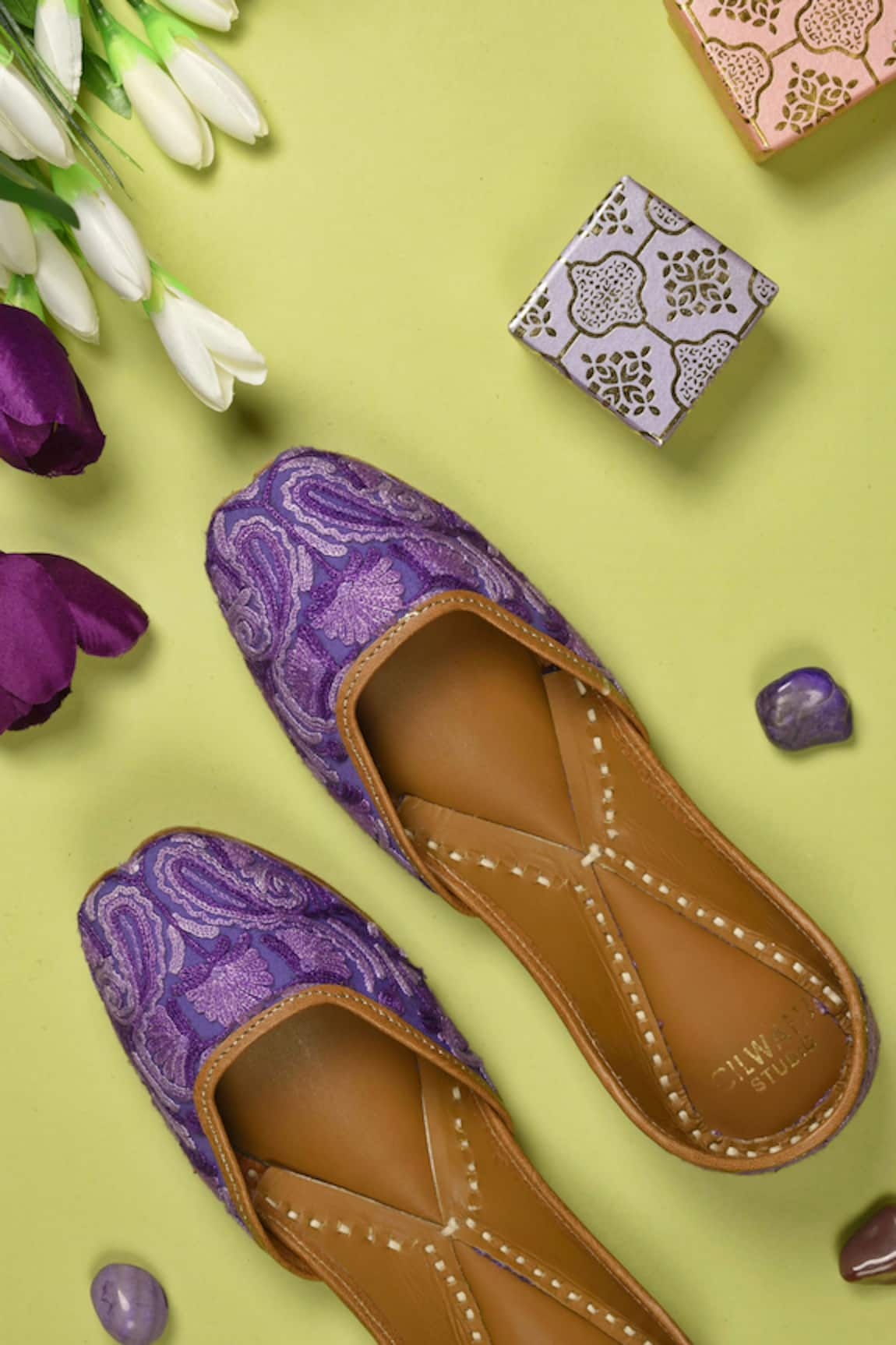 Cilwana Studio Floral & Aari Embroidered Juttis