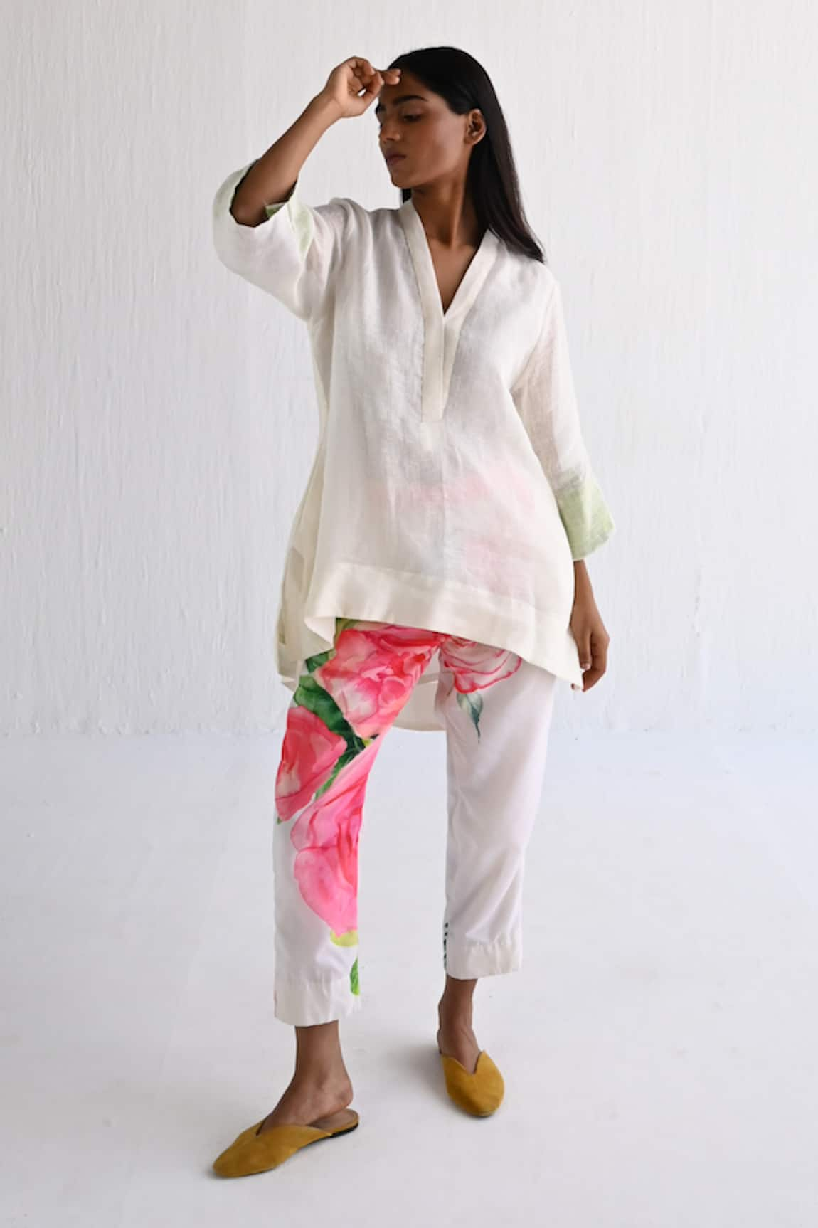 Shorshe Clothing High-Low Kurta With Printed Pant