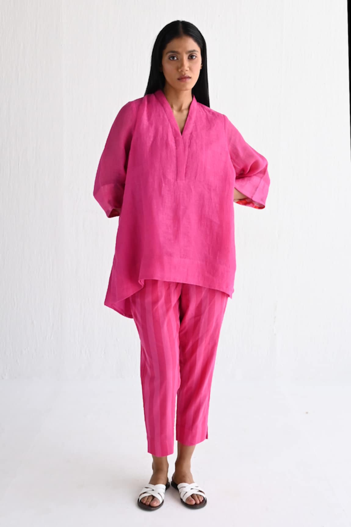 Shorshe Clothing High-Low Kurta With Striped Pant