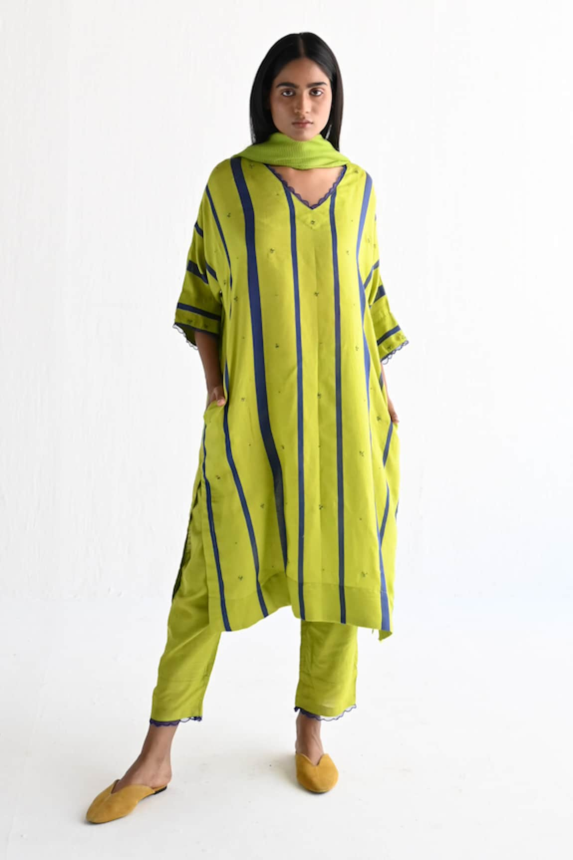 Shorshe Clothing Silk Stripe Print Kaftan With Pant