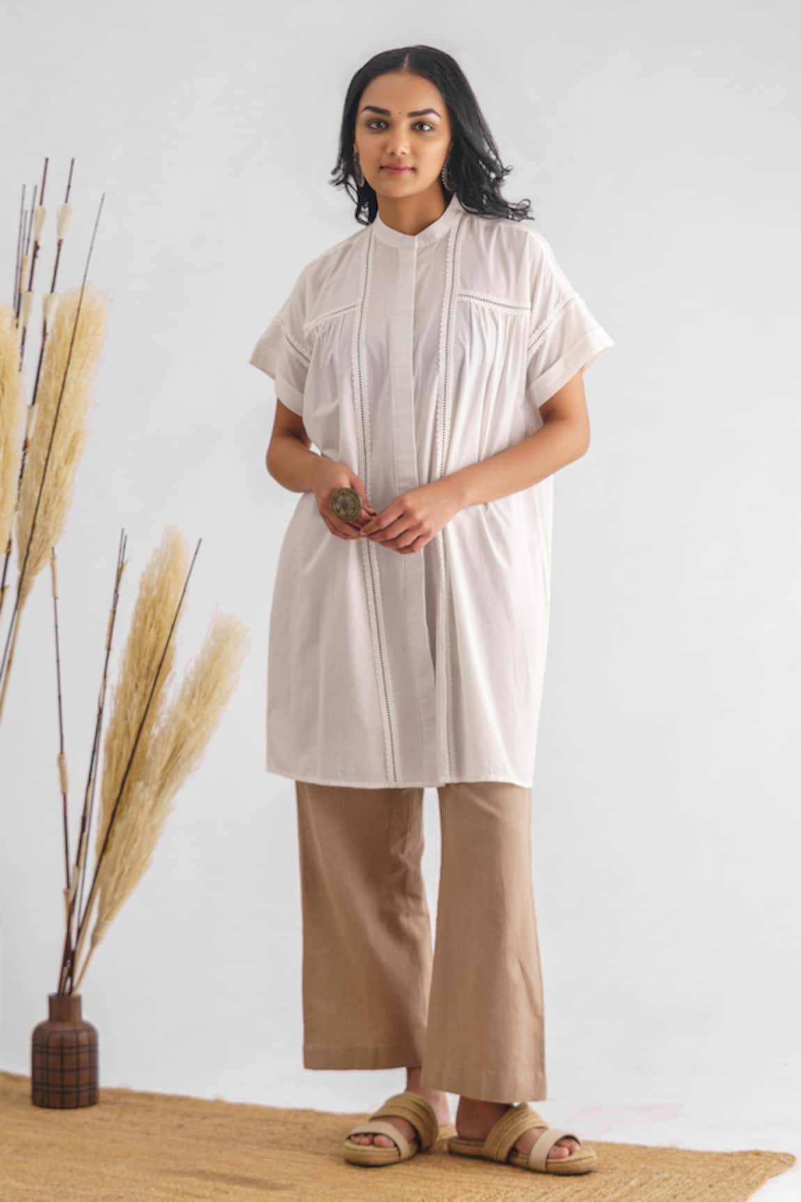 Mushio Abhilasha Lace Embellished Shirt Kurta & Pant Set