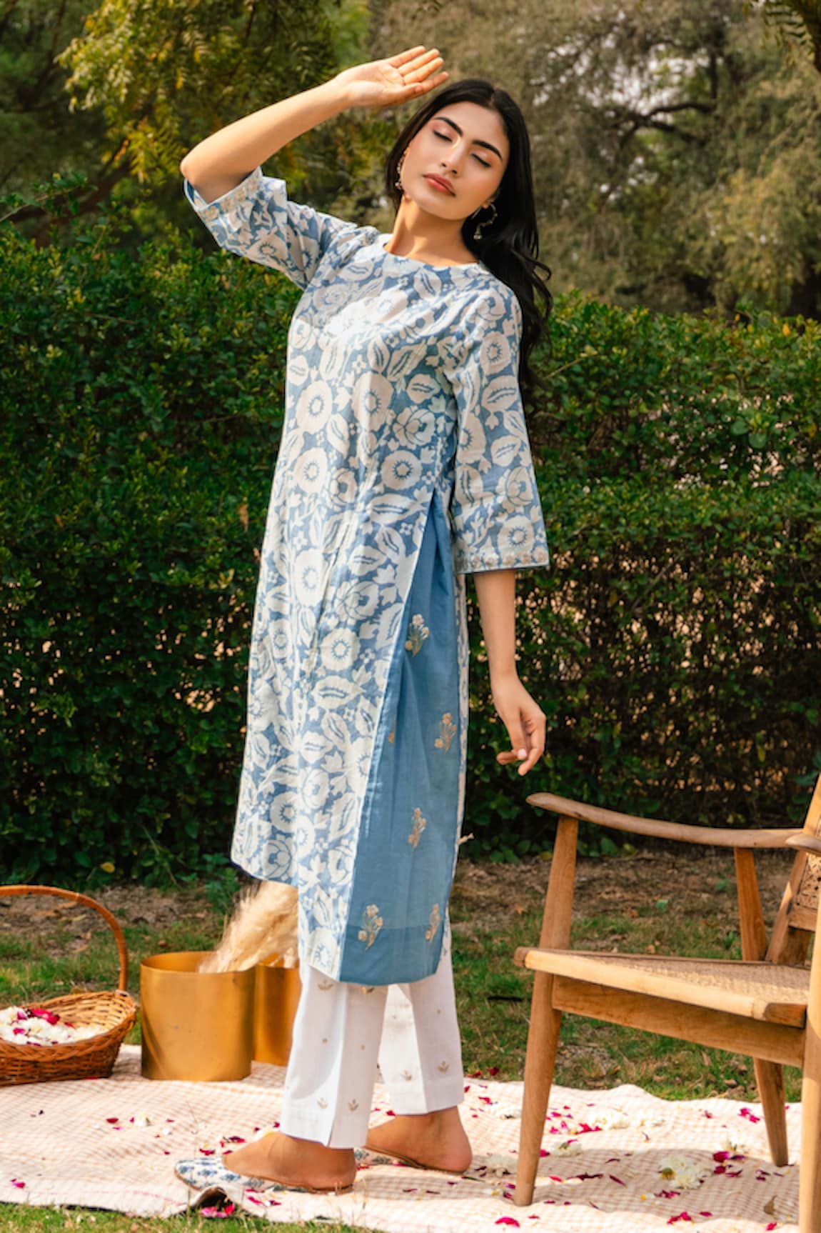 Kamaltaas Floral Print Embroidered Side Panel Kurta With Pant