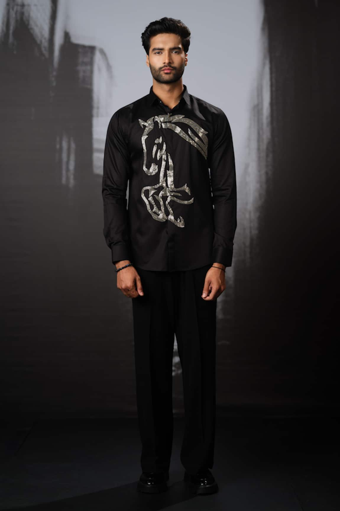 Sanjana reddy Designs Running Horse Placement Pattern Shirt