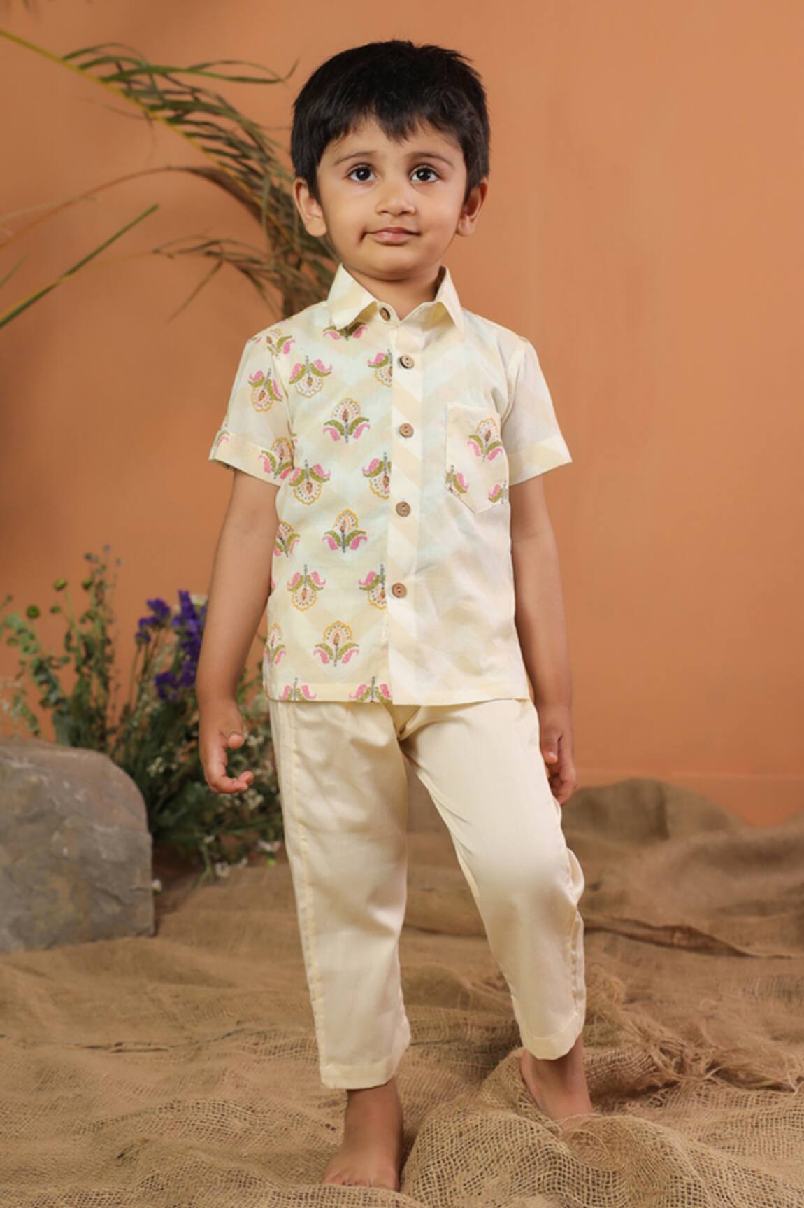 CUTE COUTURE Chevron Floral Pattern Shirt & Pant Set