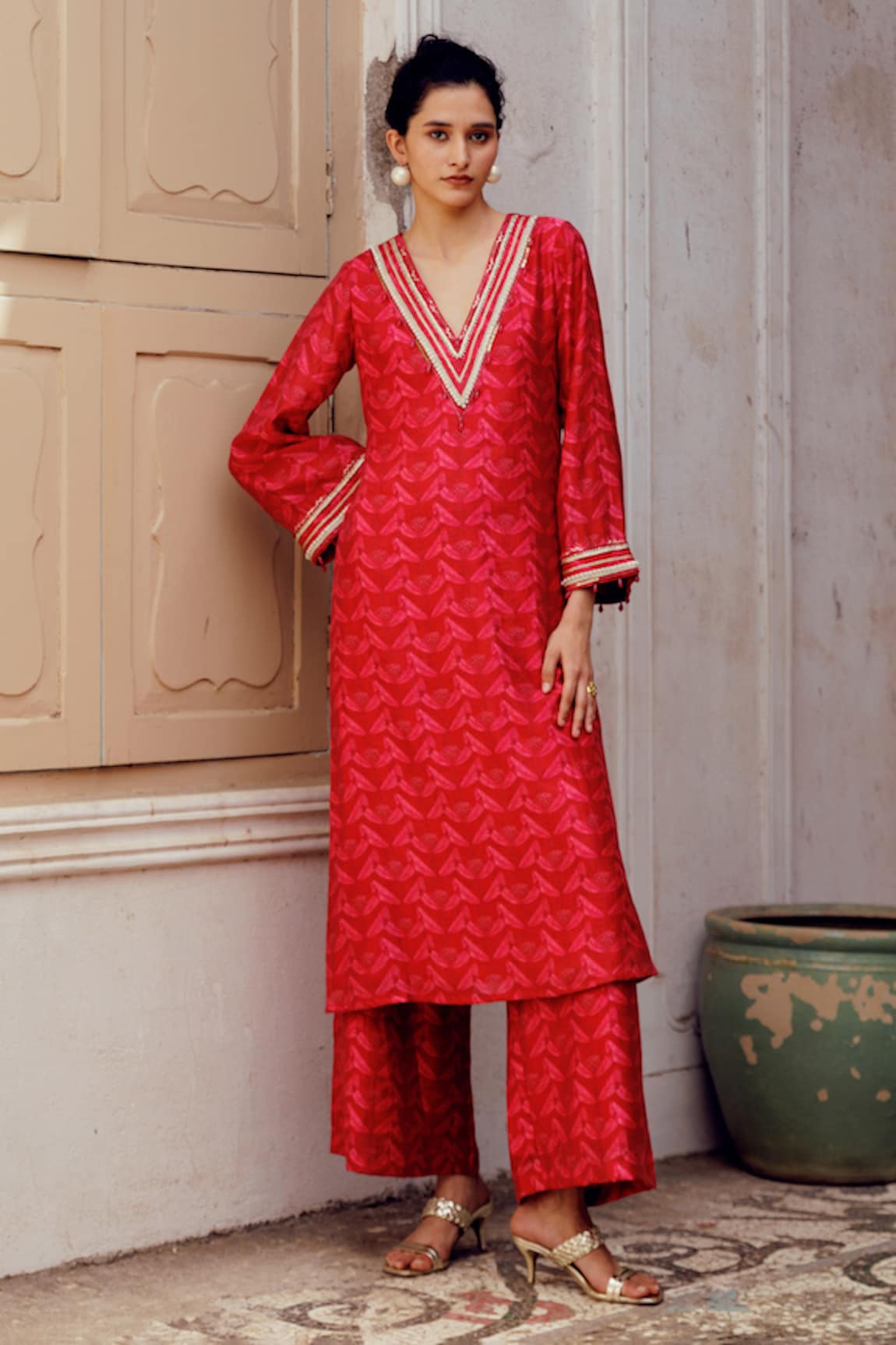 17:17 by Simmi Saboo Dahlia Leaf Print Kurta With Pant