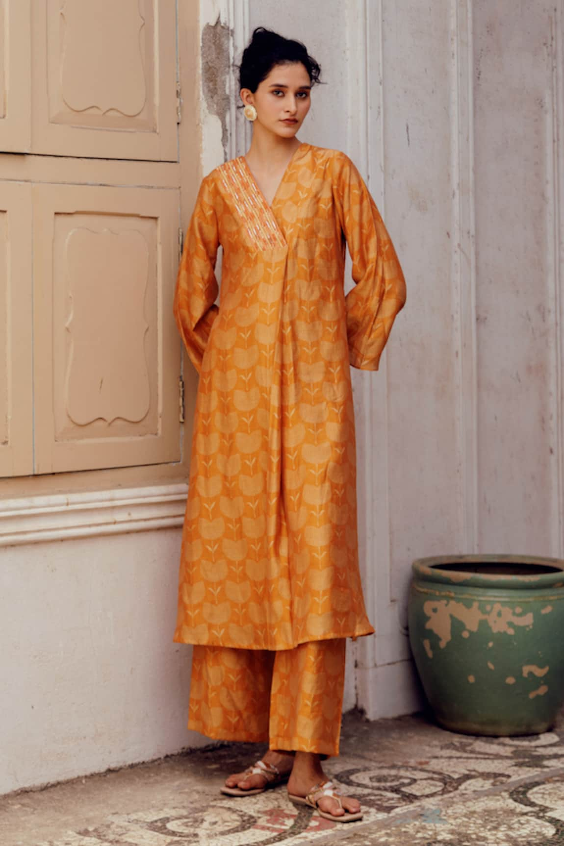 17:17 by Simmi Saboo Dora Bandhani Print Kurta With Pant