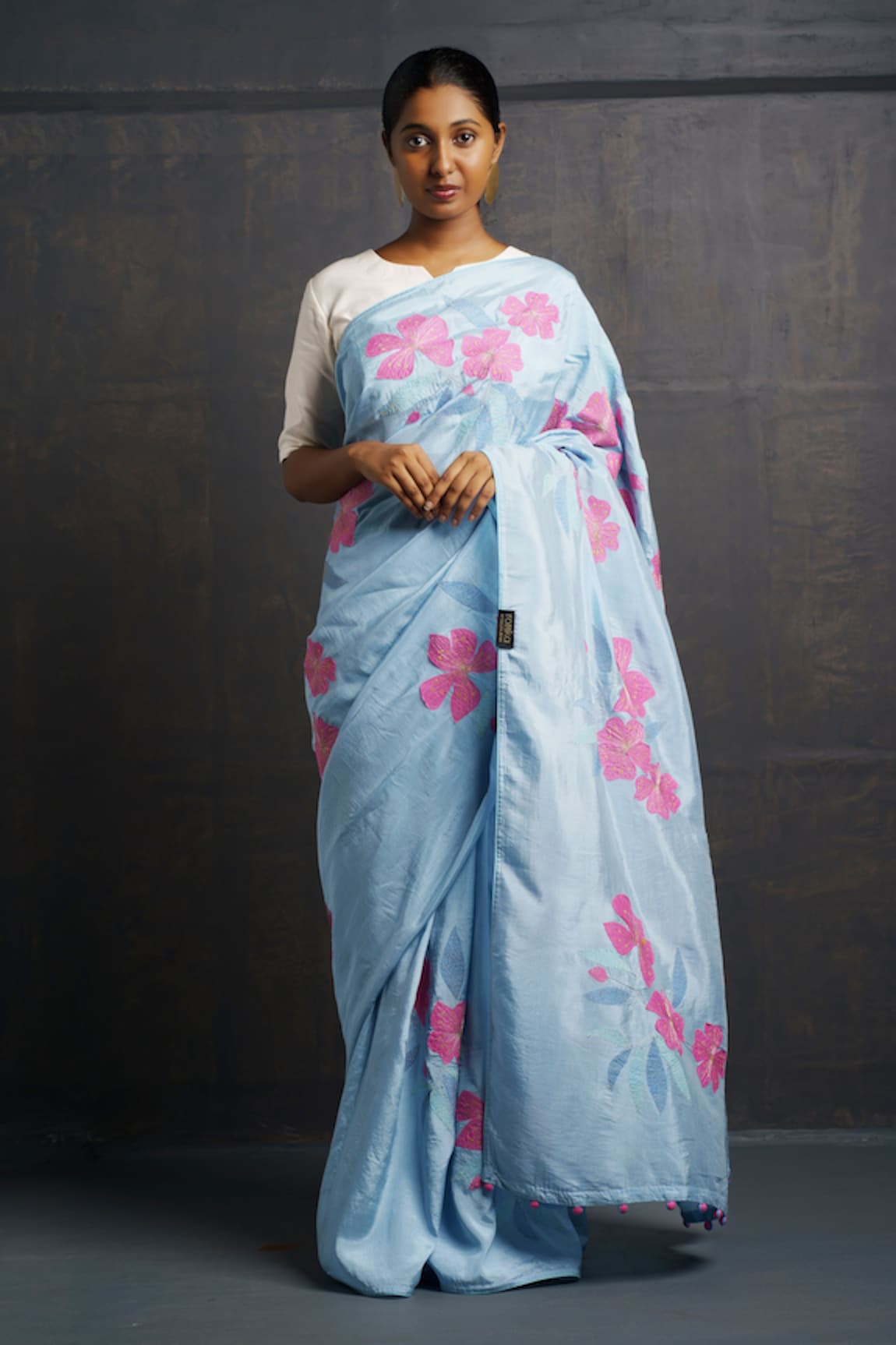 Rouka by Sreejith Jeevan Contrast Floral Embroidered Saree With Unstitched Blouse Piece