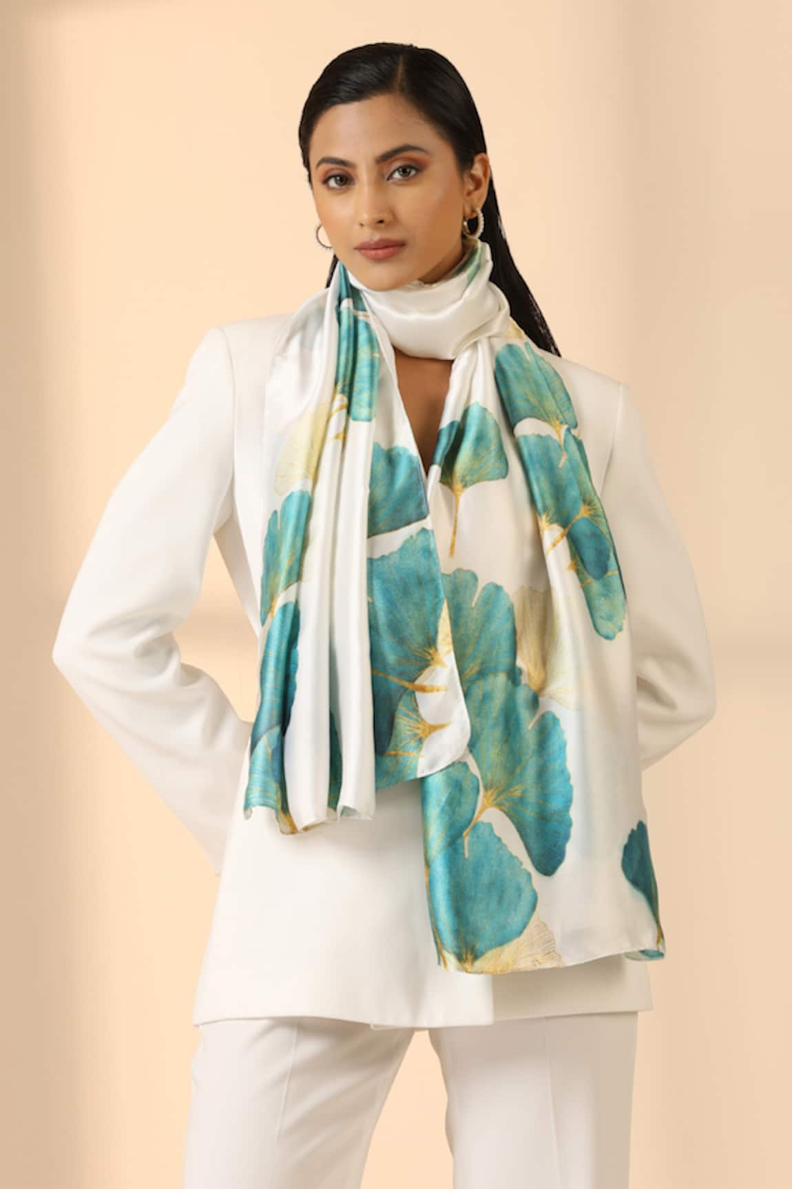 DUSALA Dilian Blossom Pattern Scarf