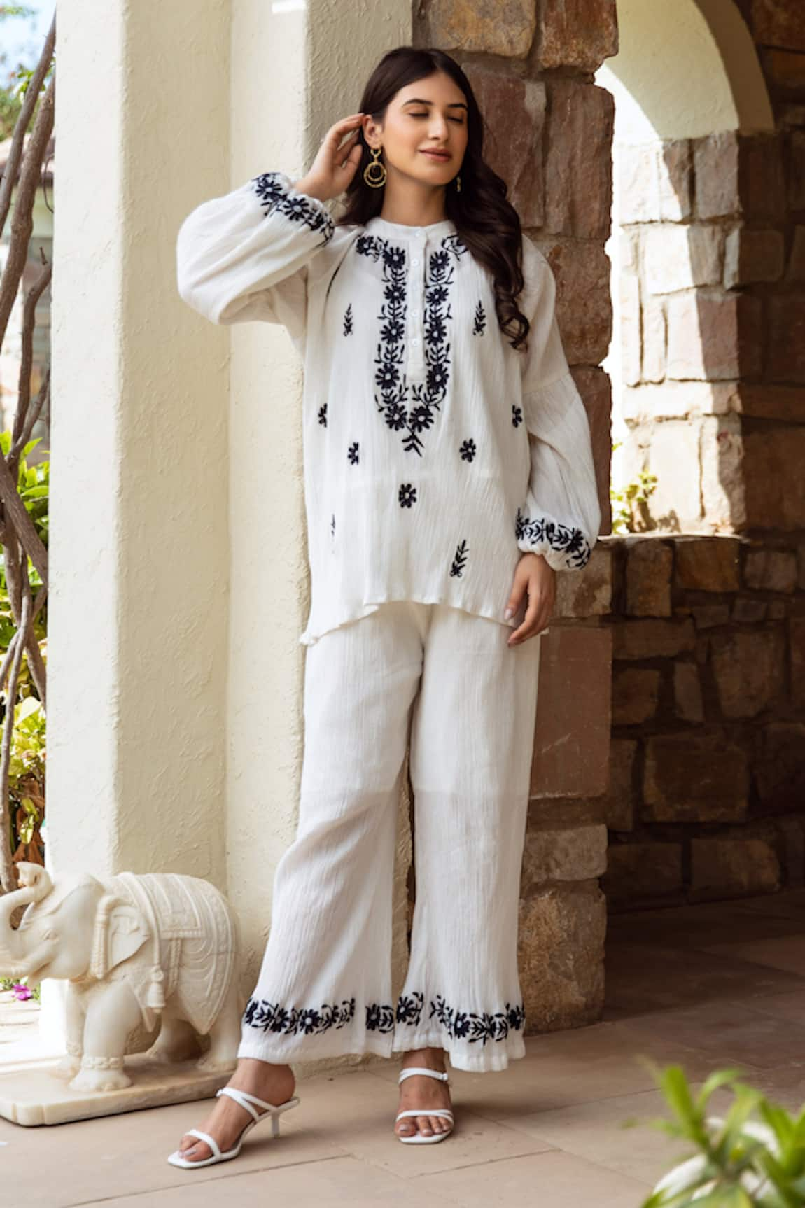 ASRUMO Floral Embroidered Tunic & Pant Co-ord Set