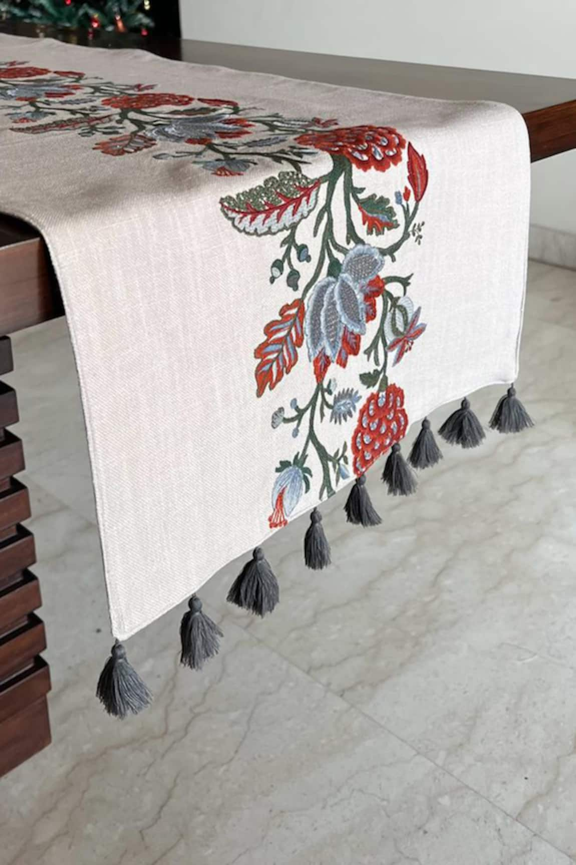 House of Inari Cotton Floral Embroidered Table Runner