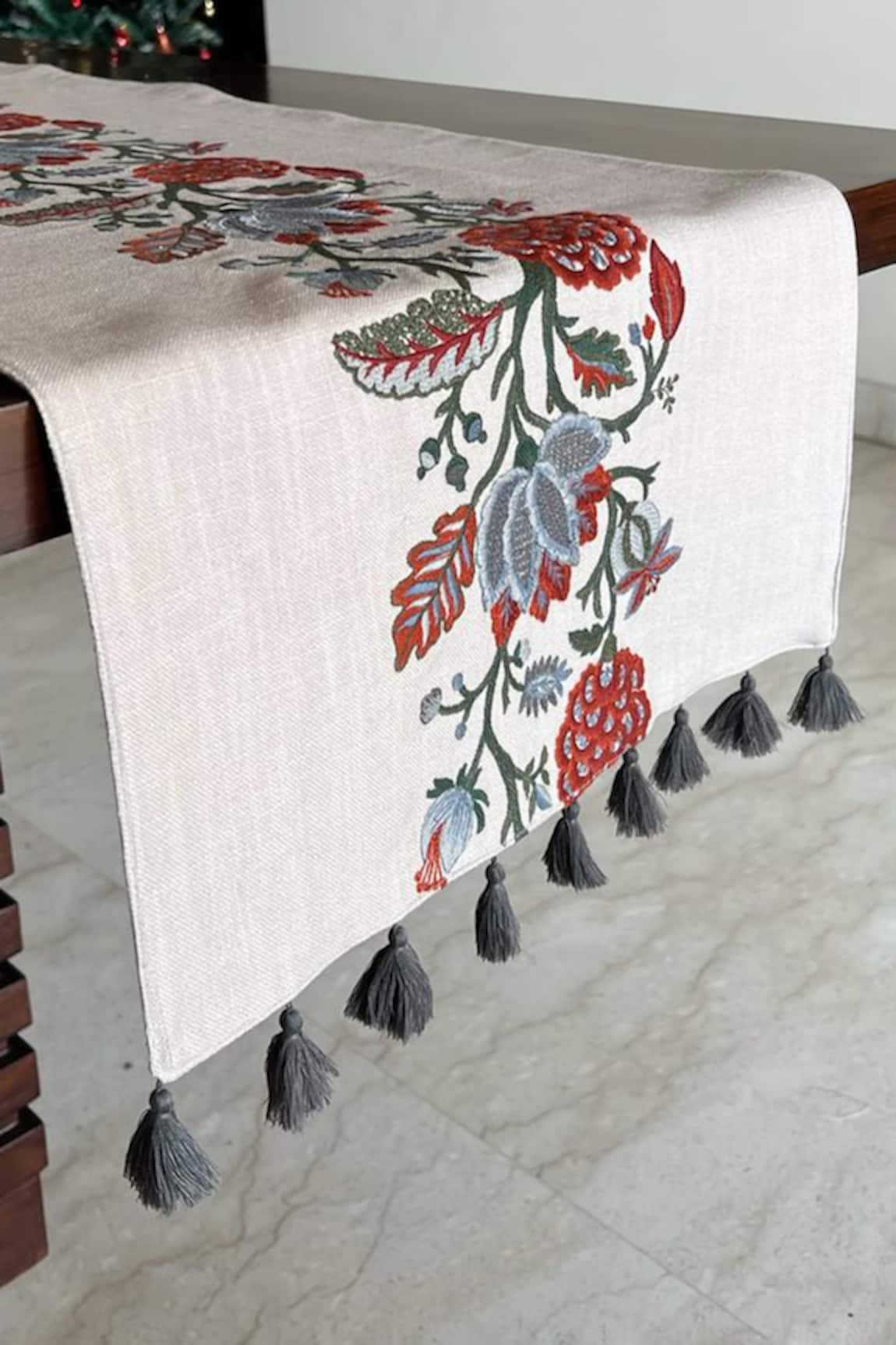 House of Inari Cotton Floral Embroidered Table Runner