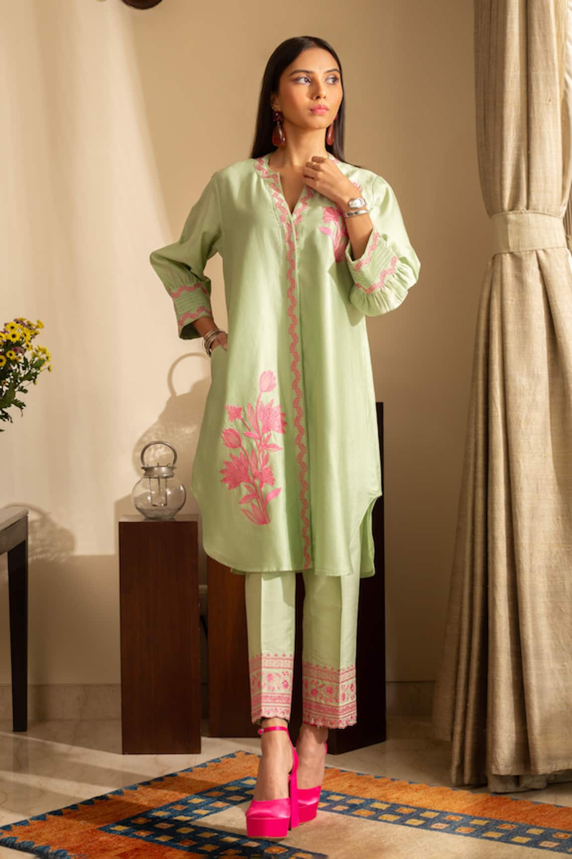 House of Inari Gul-meh Floral Embroidered Straight Kurta & Pant Set