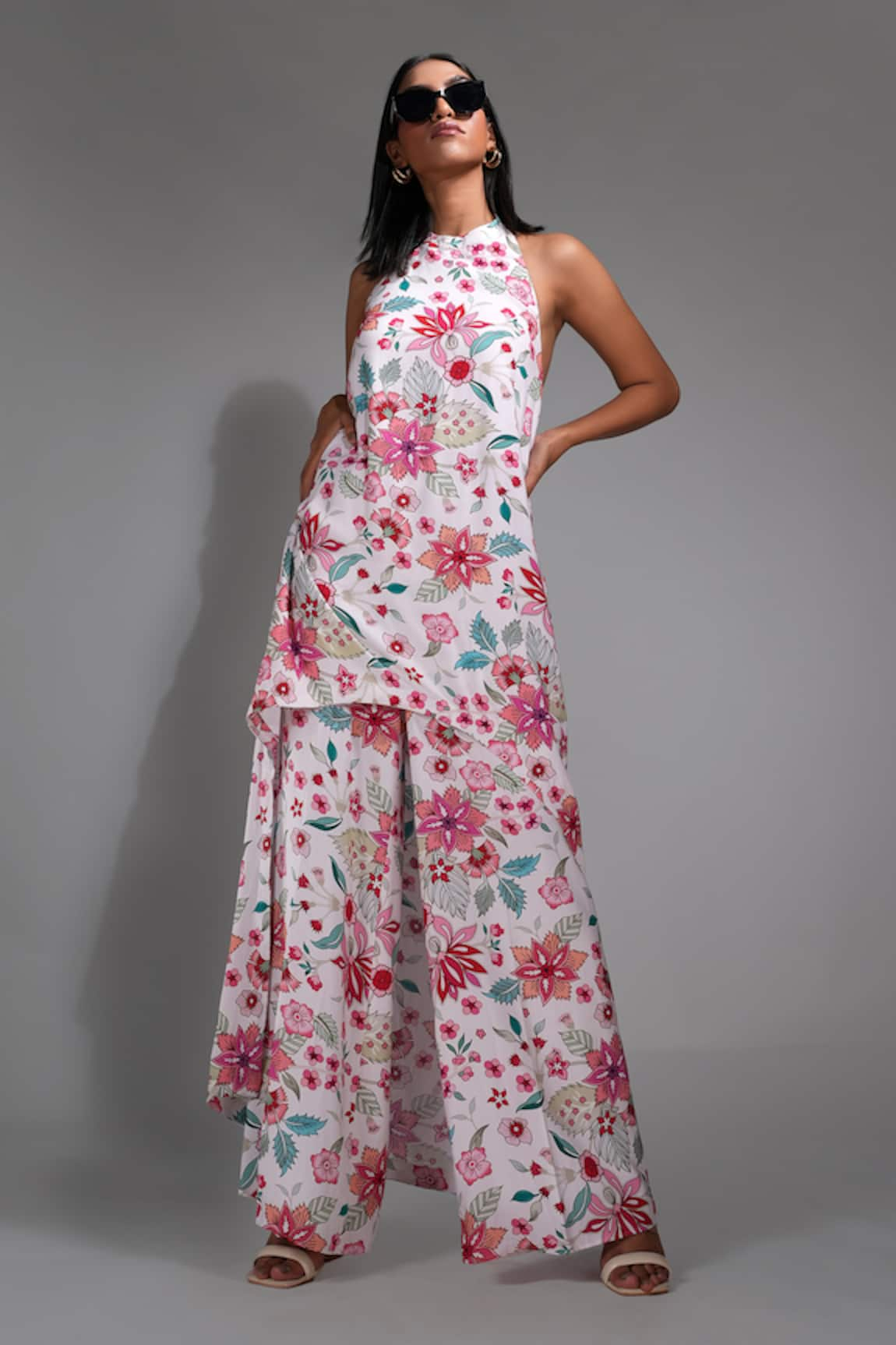 Shruti S Floral Print High-Low Kurta With Pant