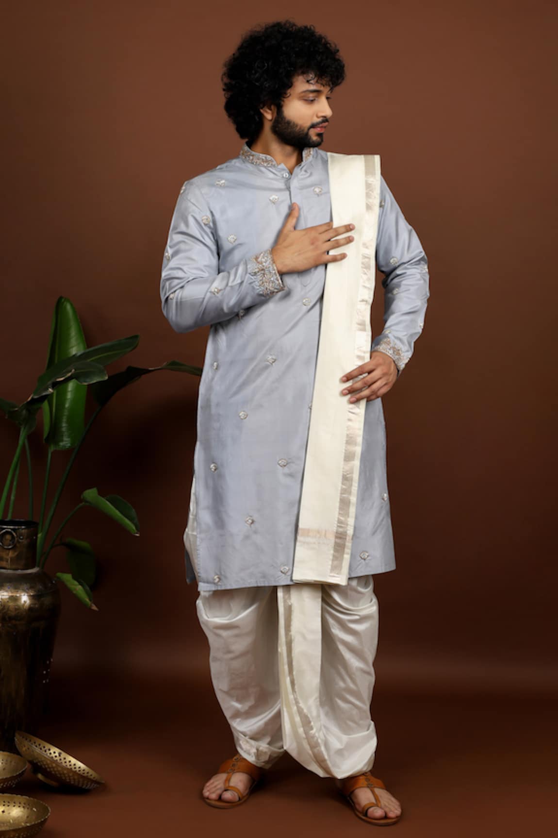 Hilo Design Gracia Kanchipuram Hand Embroidered Kurta Set