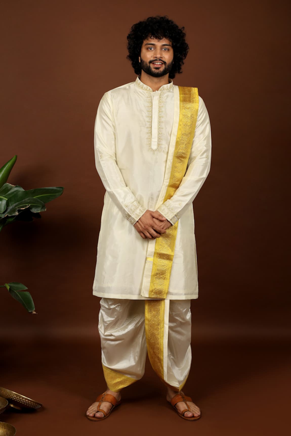 Hilo Design Hueso Embroidered Kurta Dhoti Pant Set