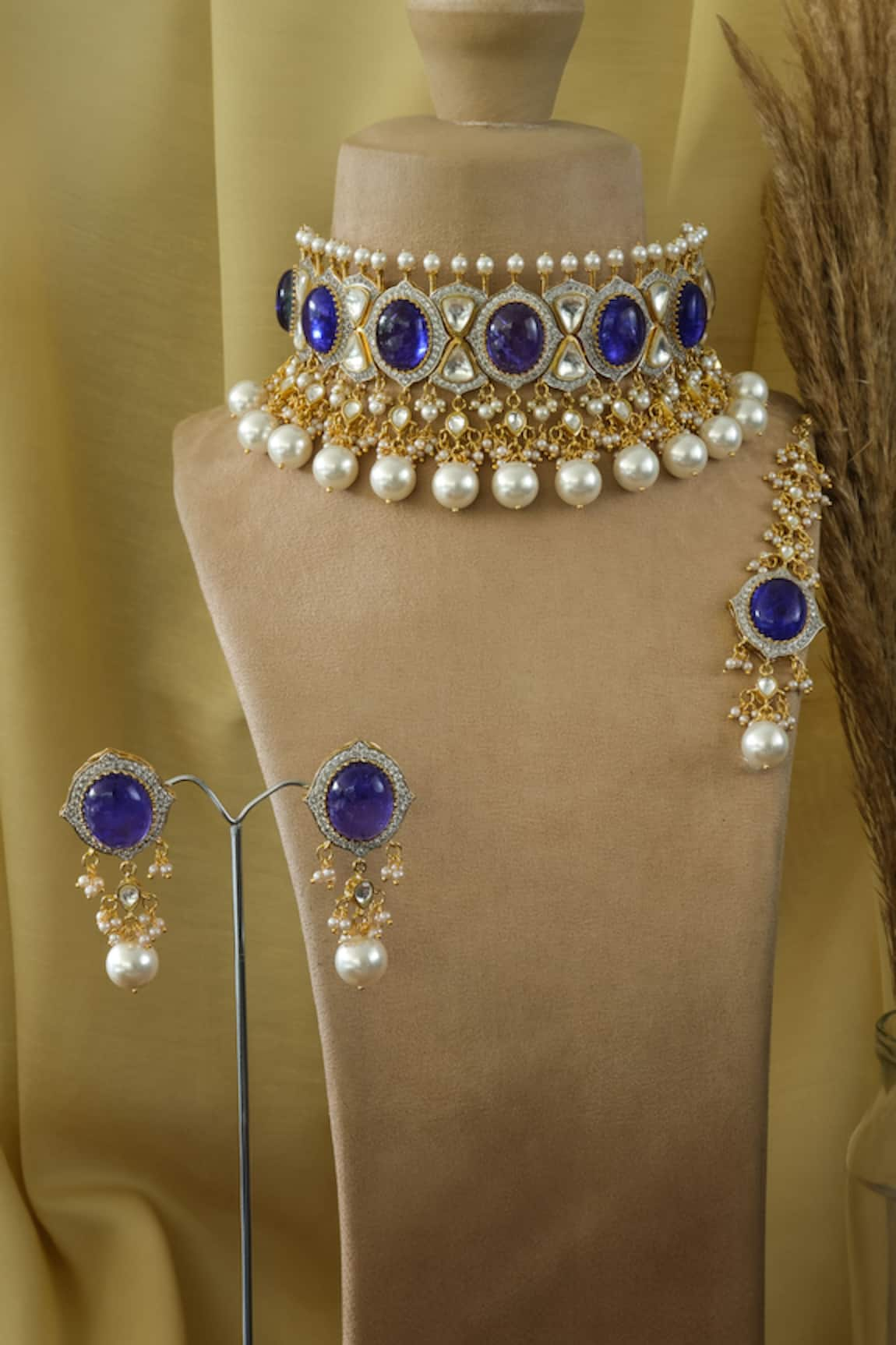 Studio6 Jewels Stone Embellished Choker Set