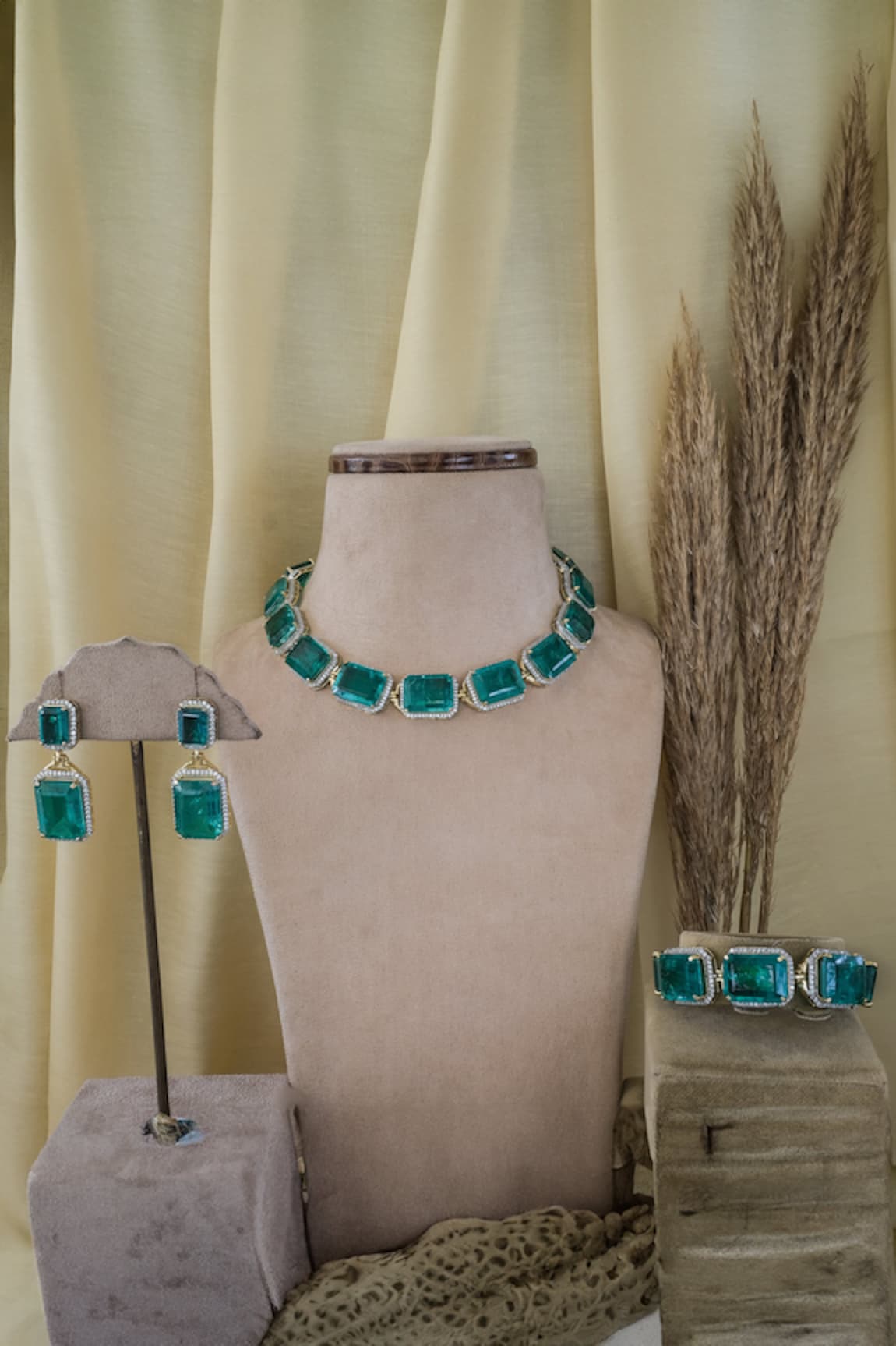 Studio6 Jewels Stone Embellished Choker Set