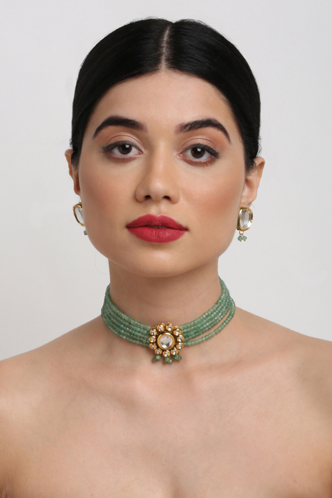 Ruby Raang Kundan Flower Brooch Choker Set