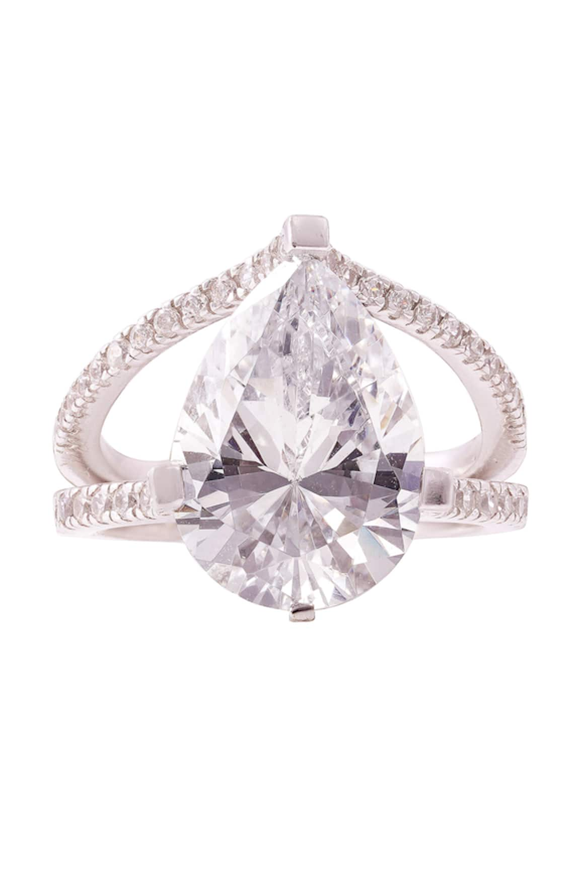 PRATA Luminous Pear Sparkler Ring