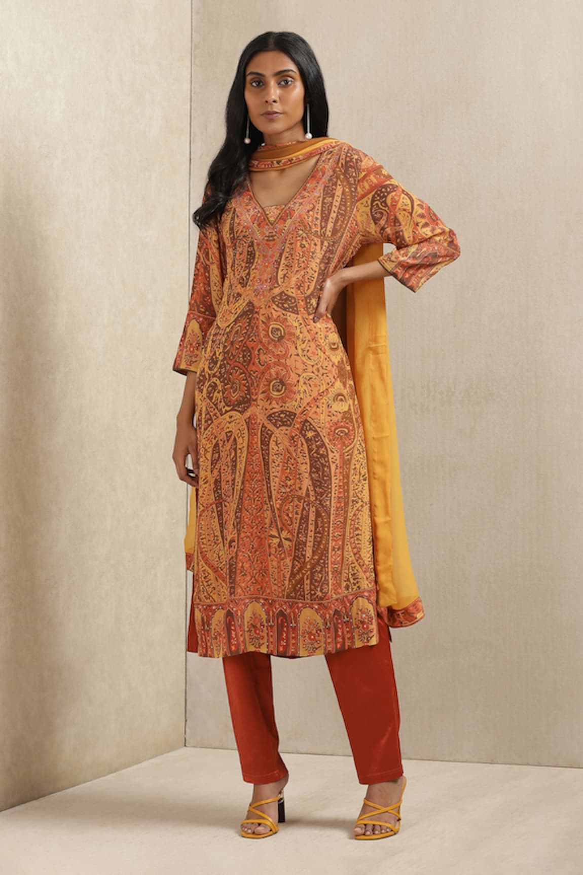 Ritu Kumar Maharaja Paisley Garden Print Kurta Pant Set