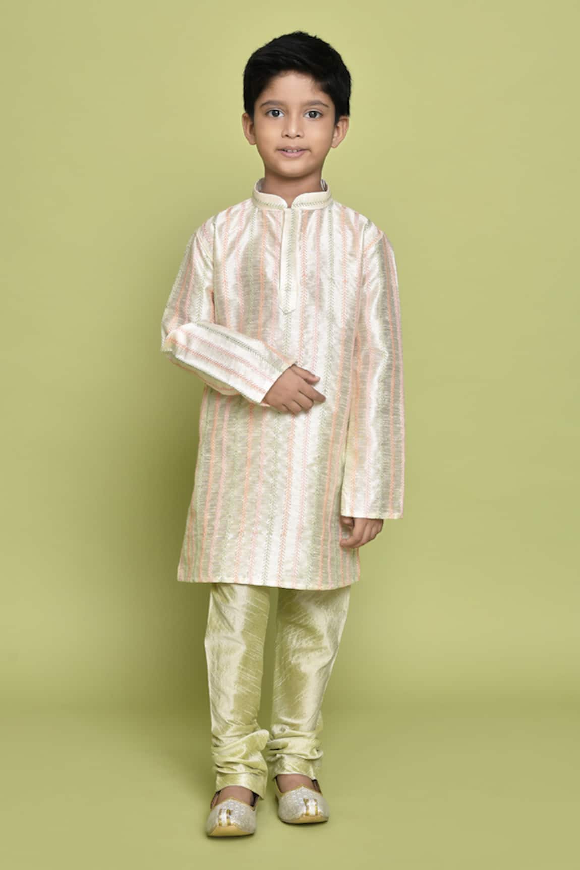 Petite Pomme Thread Embroidered Kurta & Churidar Set 
