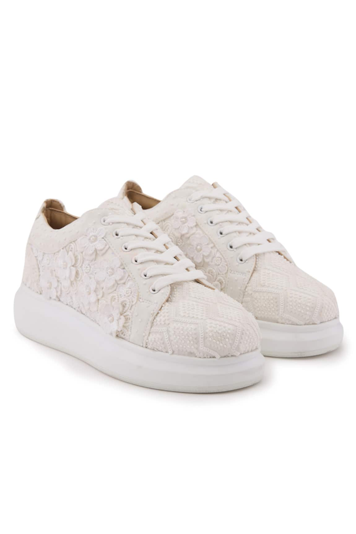 Anaar Daphne Crochet Flower Embroidered Flat Sneakers