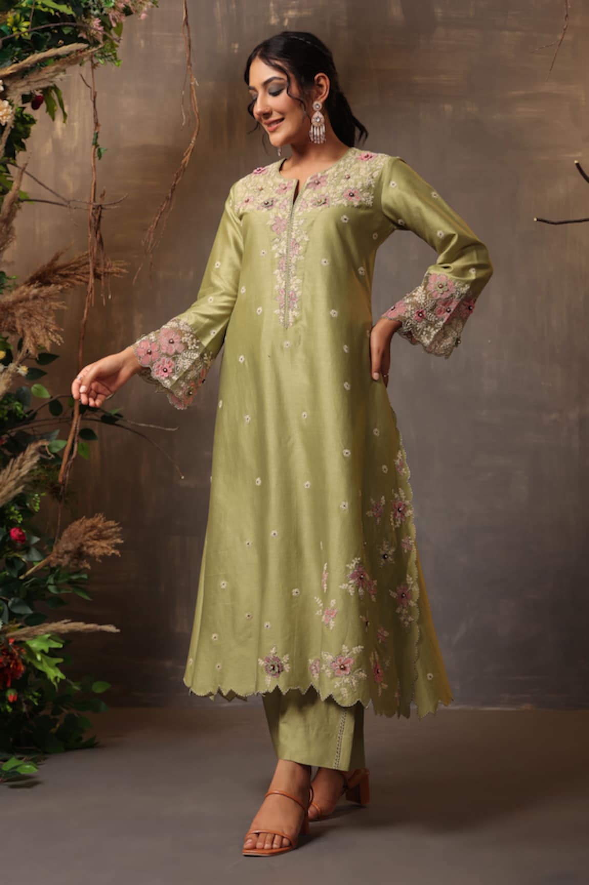 Label Niti Bothra Chanderi Silk Embroidered Kurta & Pant Set