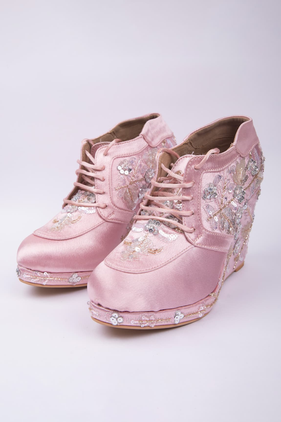 Schon Zapato Glimmer Sequin Embroidered Shoes