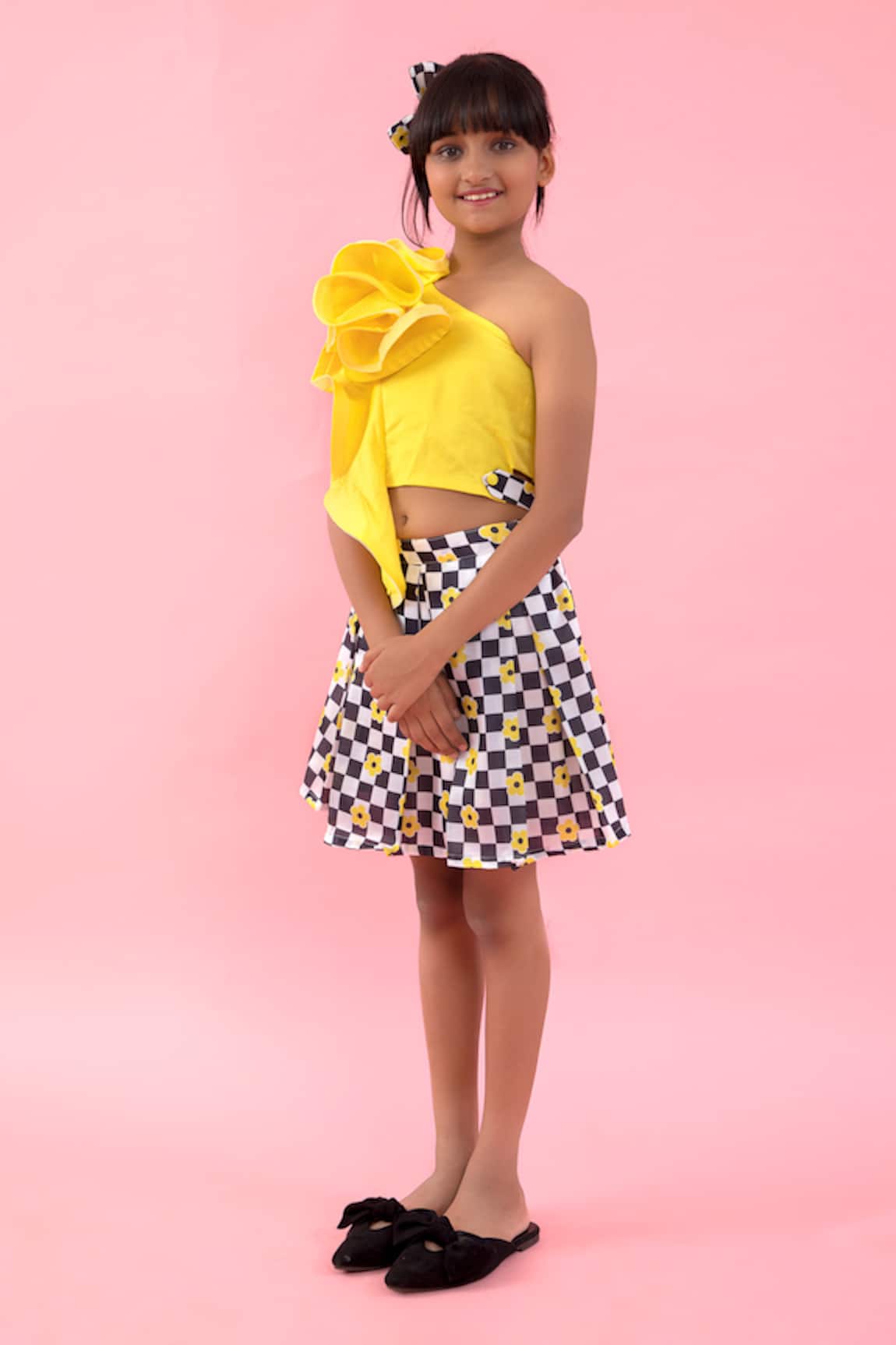 Kirti Agarwal - Pret N Couture Flary Flowered Top With Skirt 