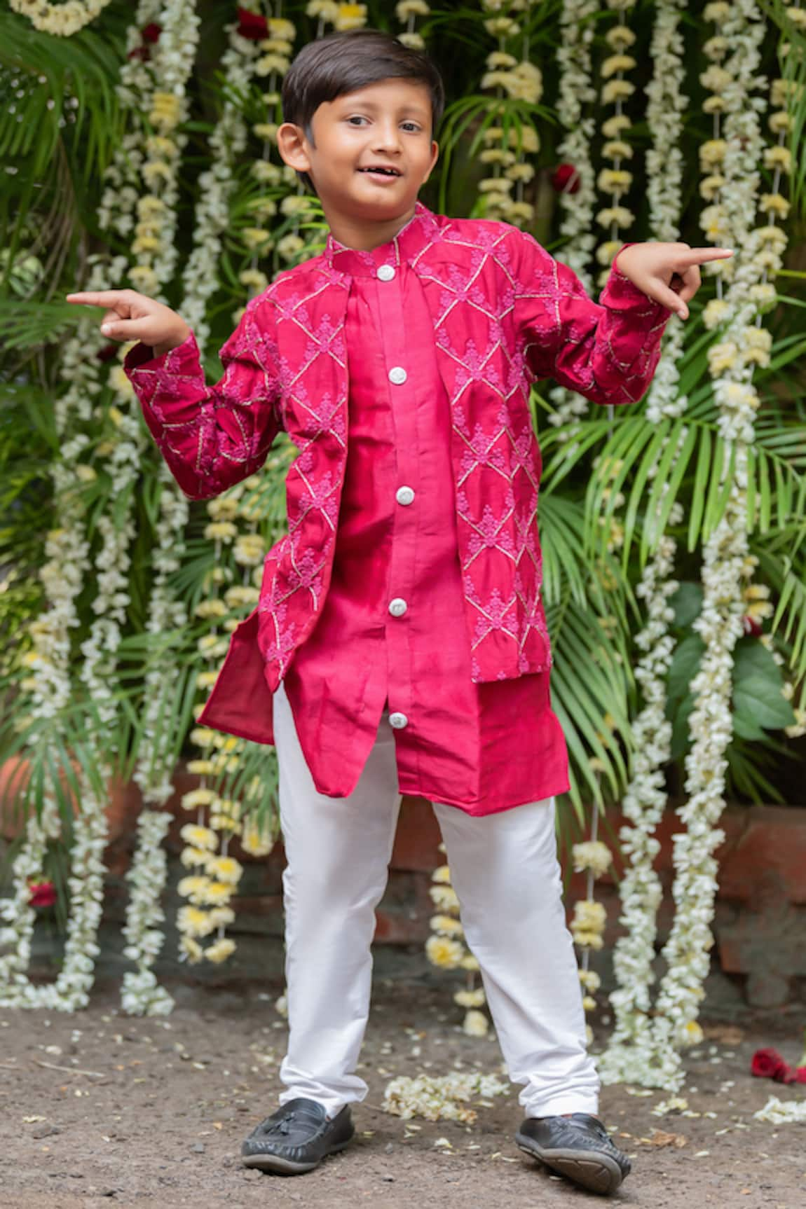 Kirti Agarwal - Pret N Couture Embroidered Kurta & Pyjama Set