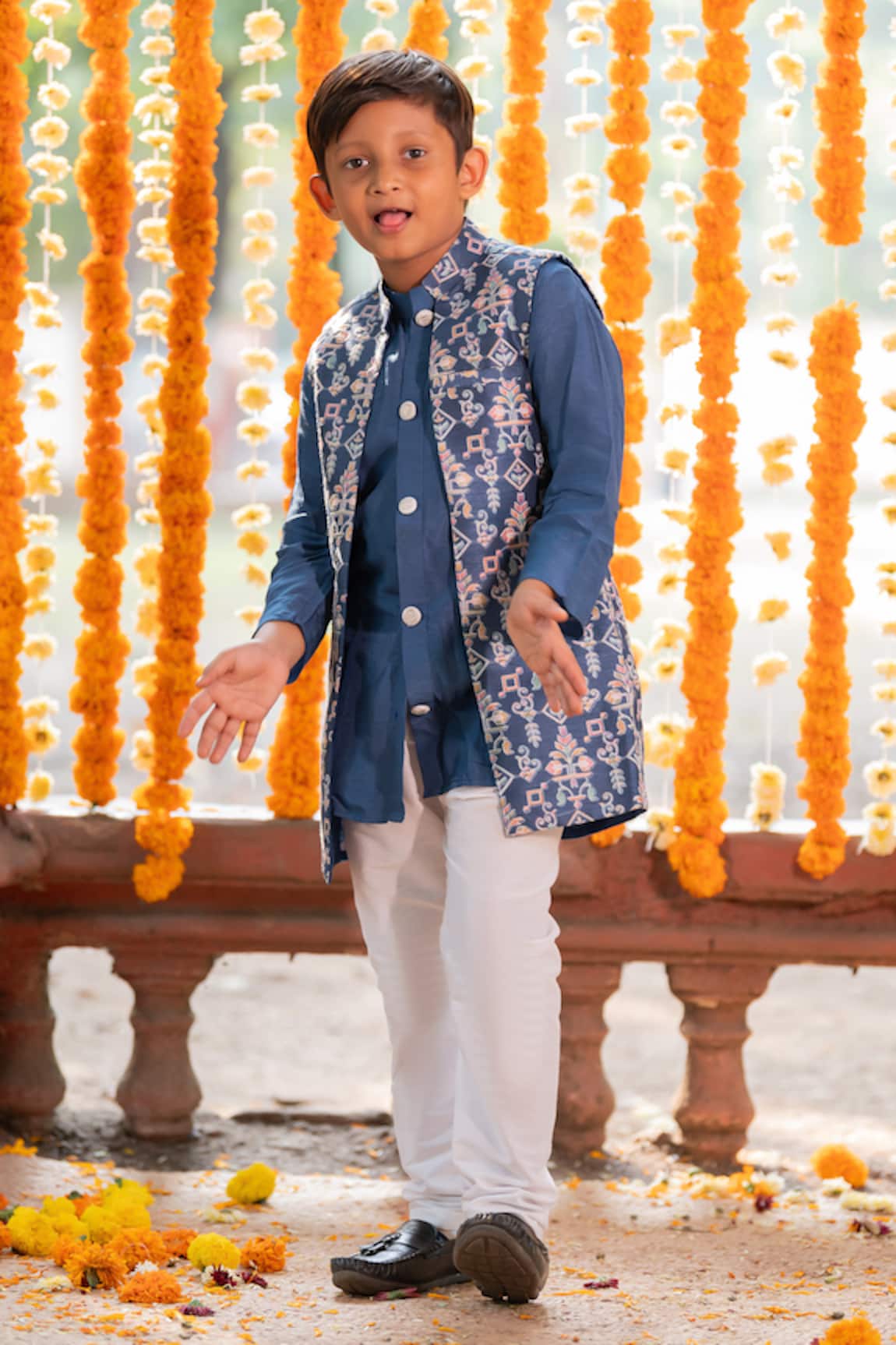 Kirti Agarwal - Pret N Couture Thread Embroidered Nehru Jacket & Kurta Set