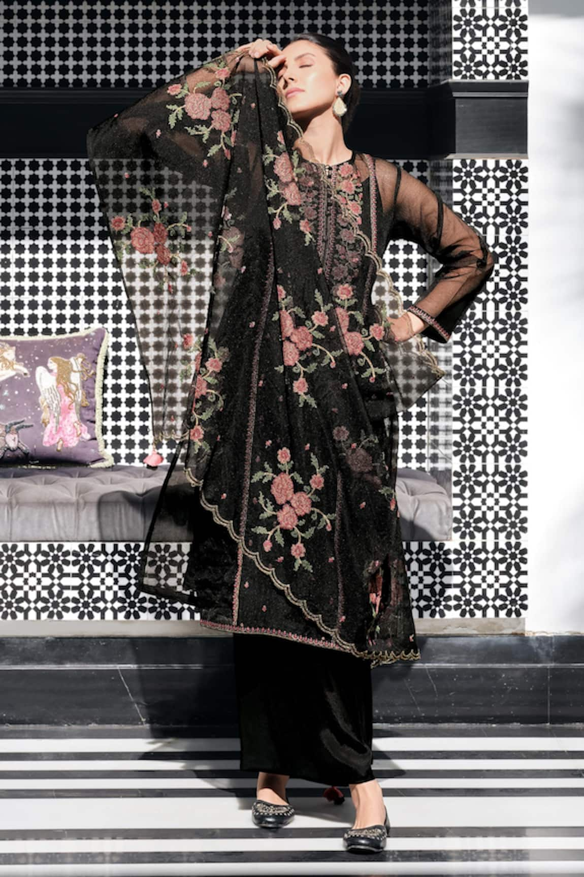 Label Varsha Floral Embroidered Round Neck Kurta Set