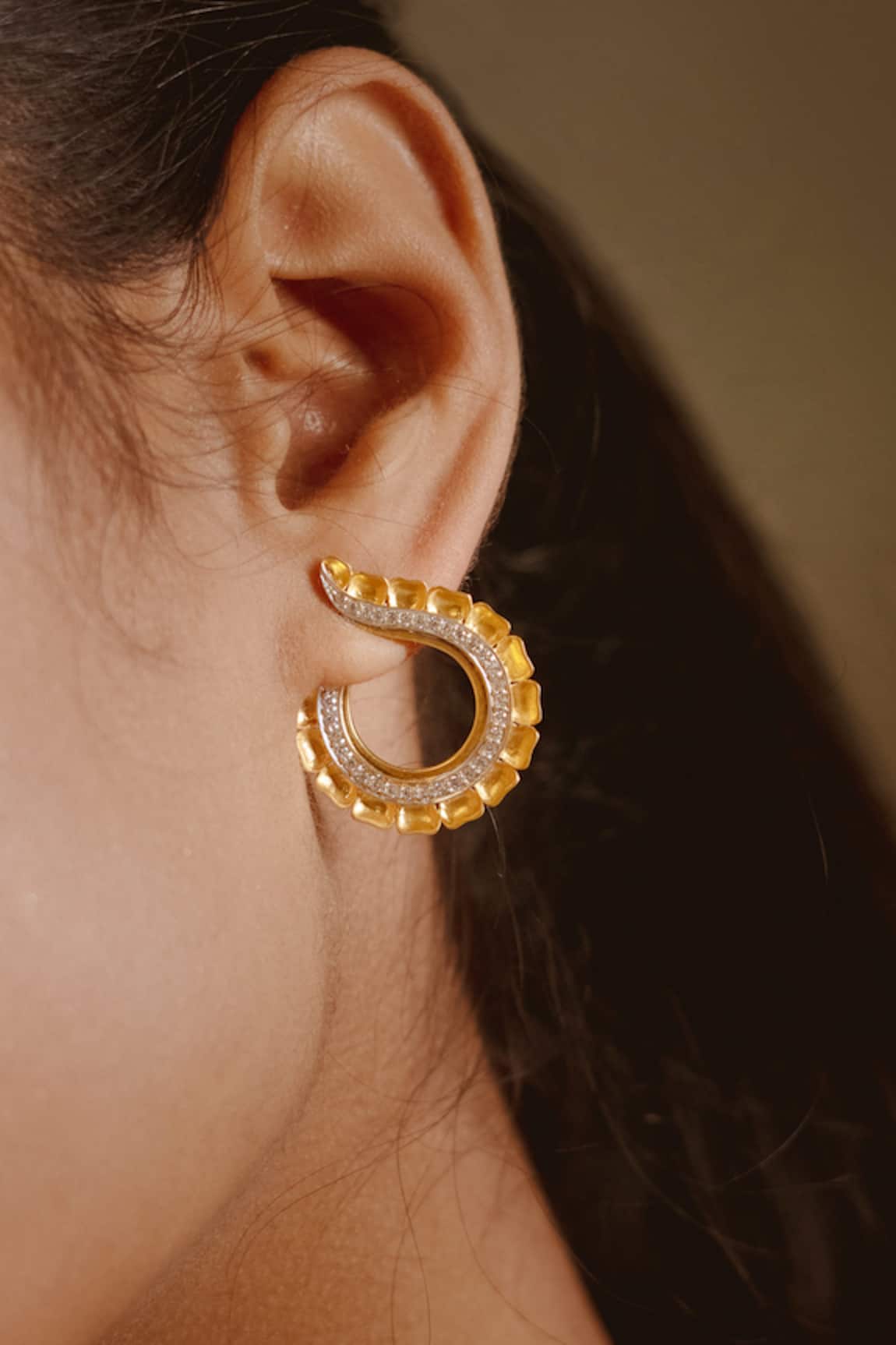 Ruuh Studios Radiant Floral Pattern Studs