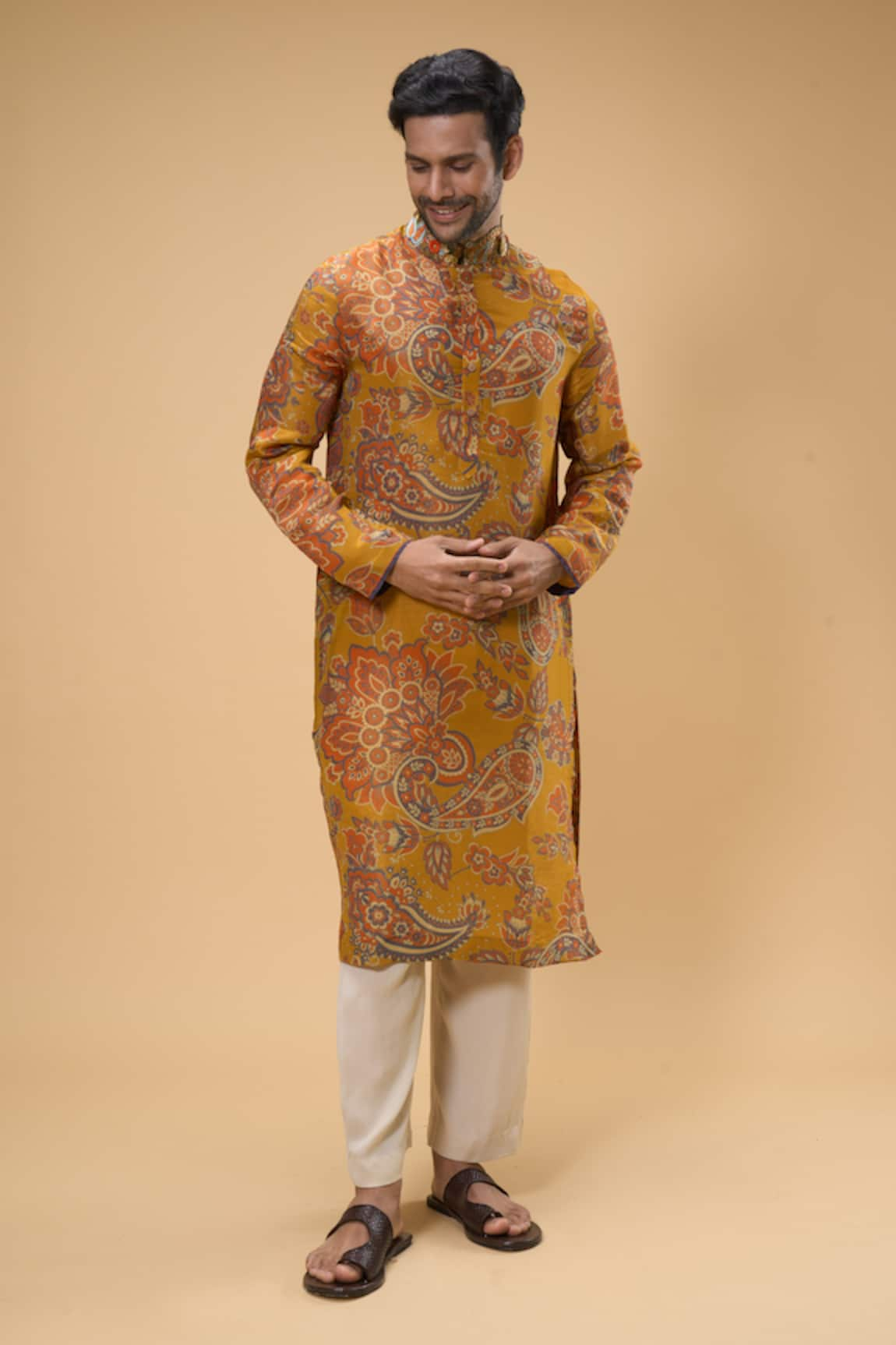 Taavare Paisley Print Kurta With Pant