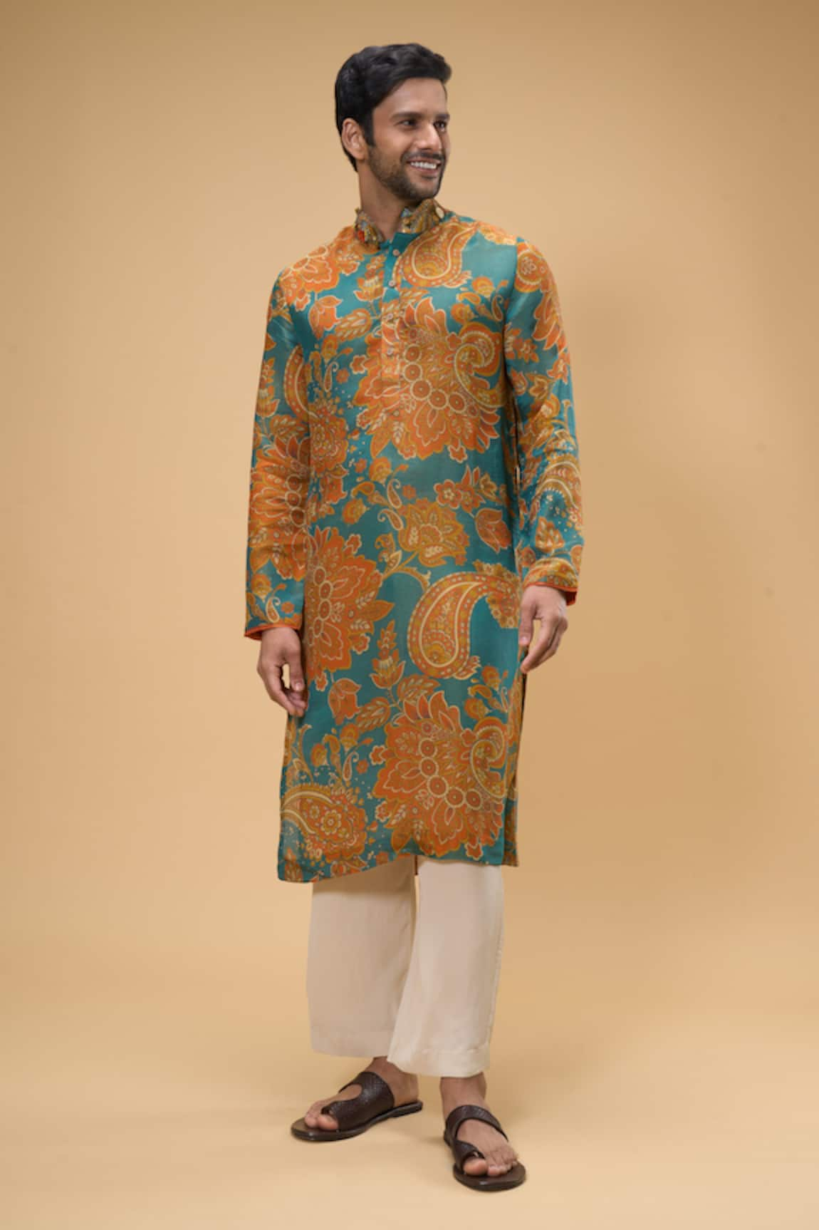 Taavare Paisley Floral Print Kurta With Pant