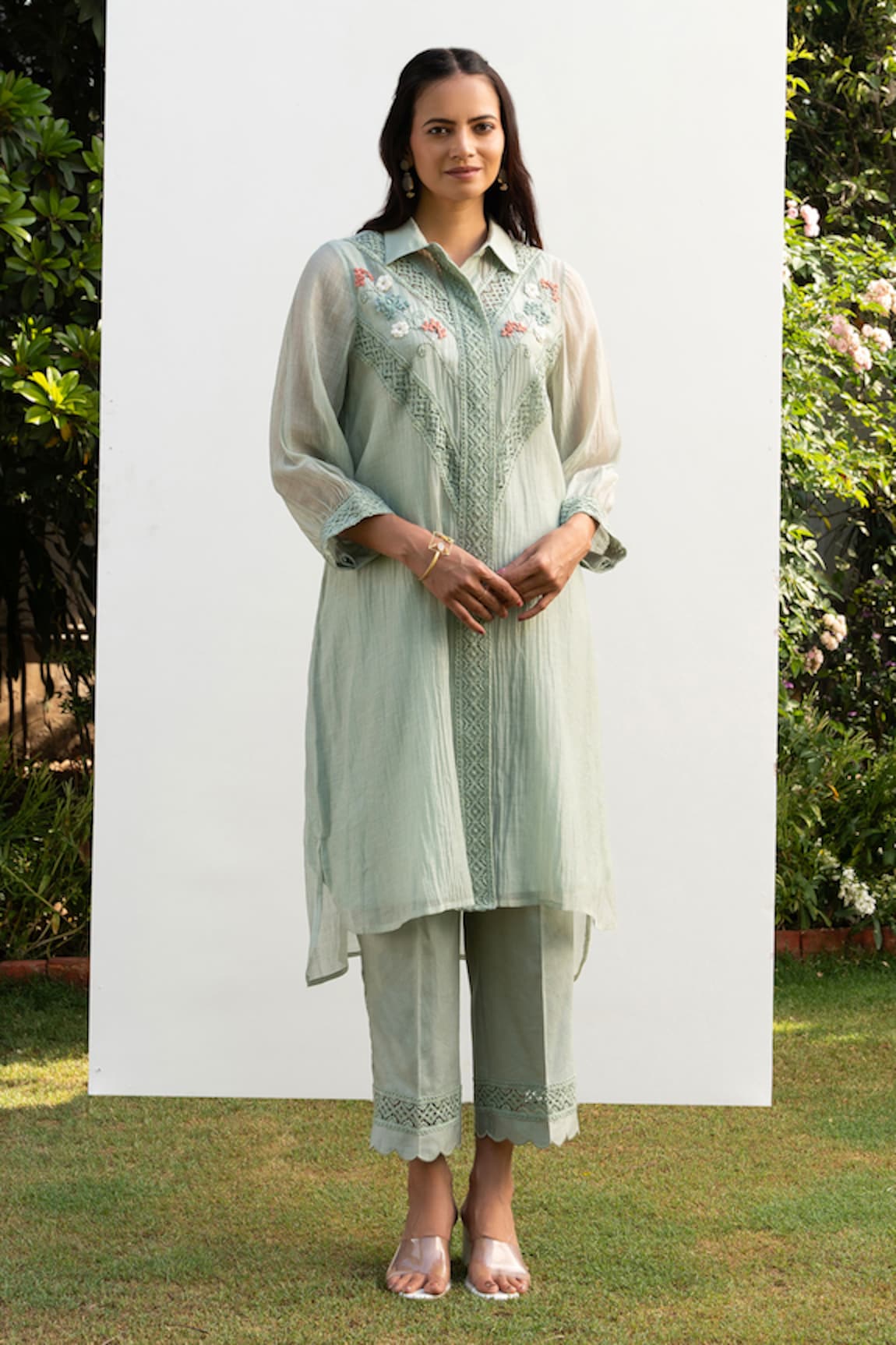 OMI Collared Floral Work Kurta Pant Set