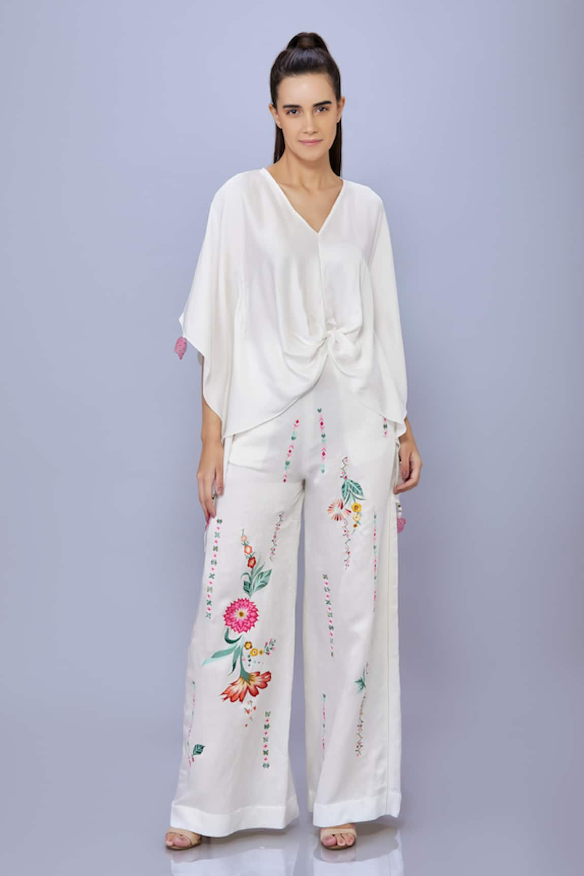 DILNAZ Solid Front Knotted Short Kaftan