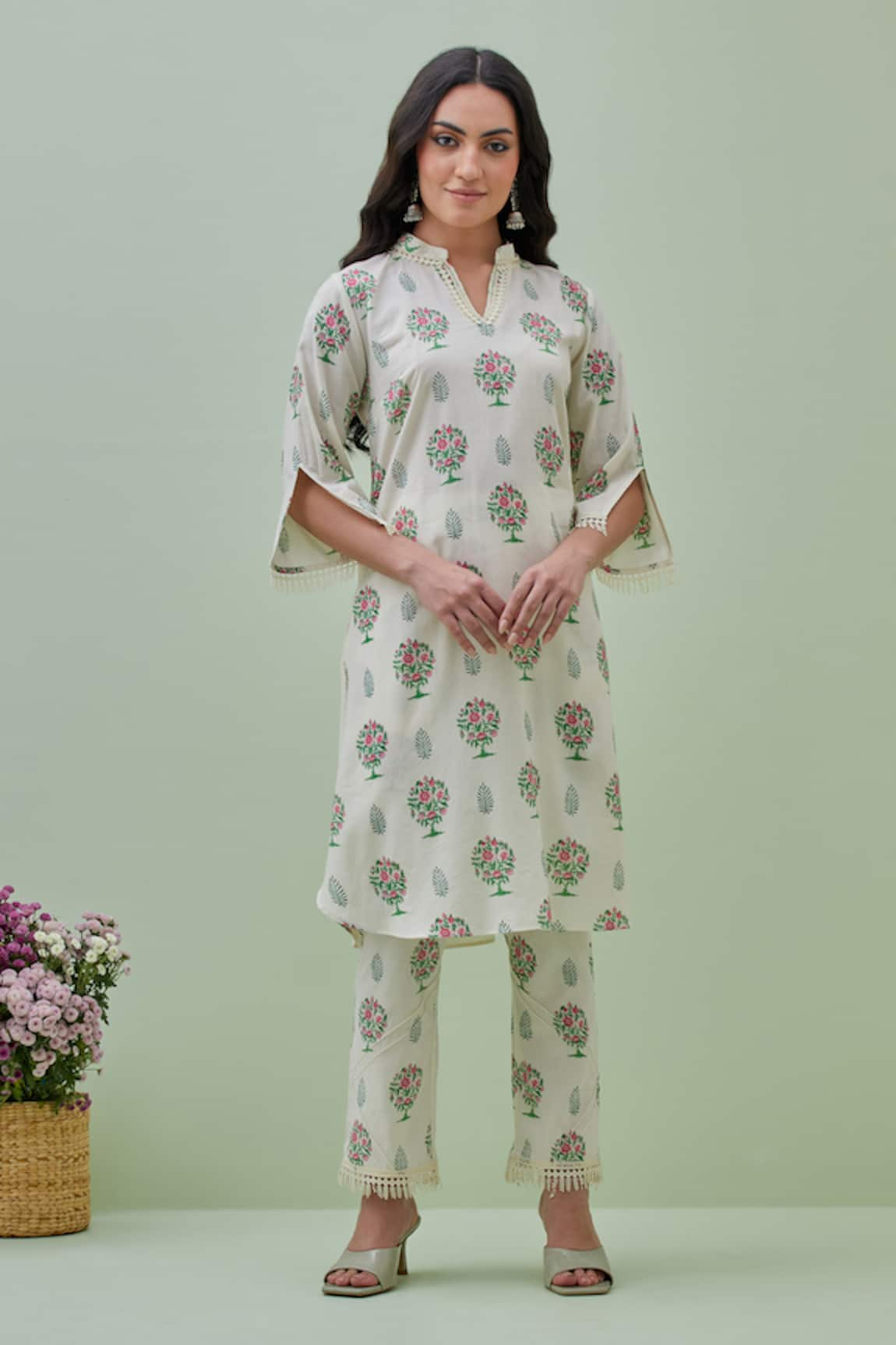 Grass & Sunshine Floral Print Kurta & Pant Set